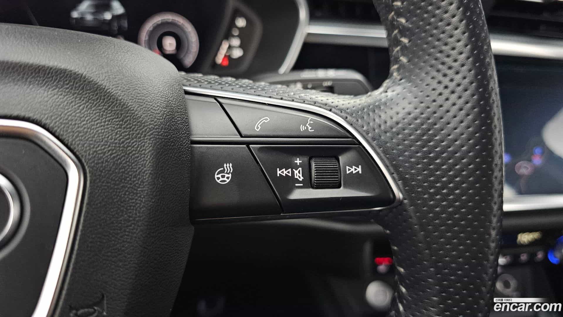 Q3 Audi 2020.8-OPTION-023