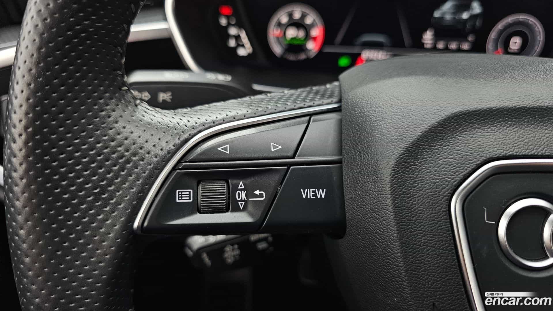 Q3 Audi 2020.8-OPTION-024