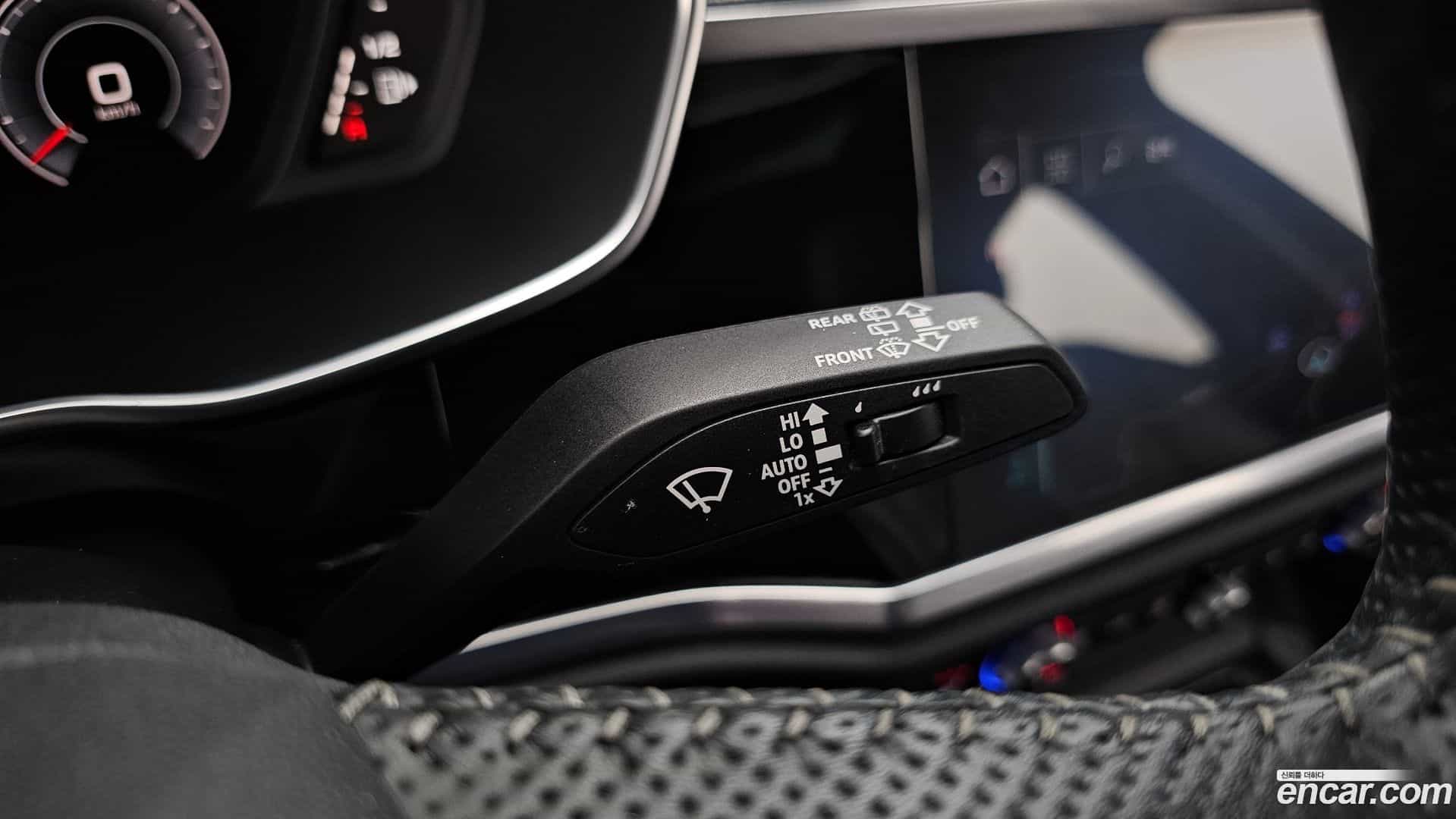 Q3 Audi 2020.8-OPTION-043