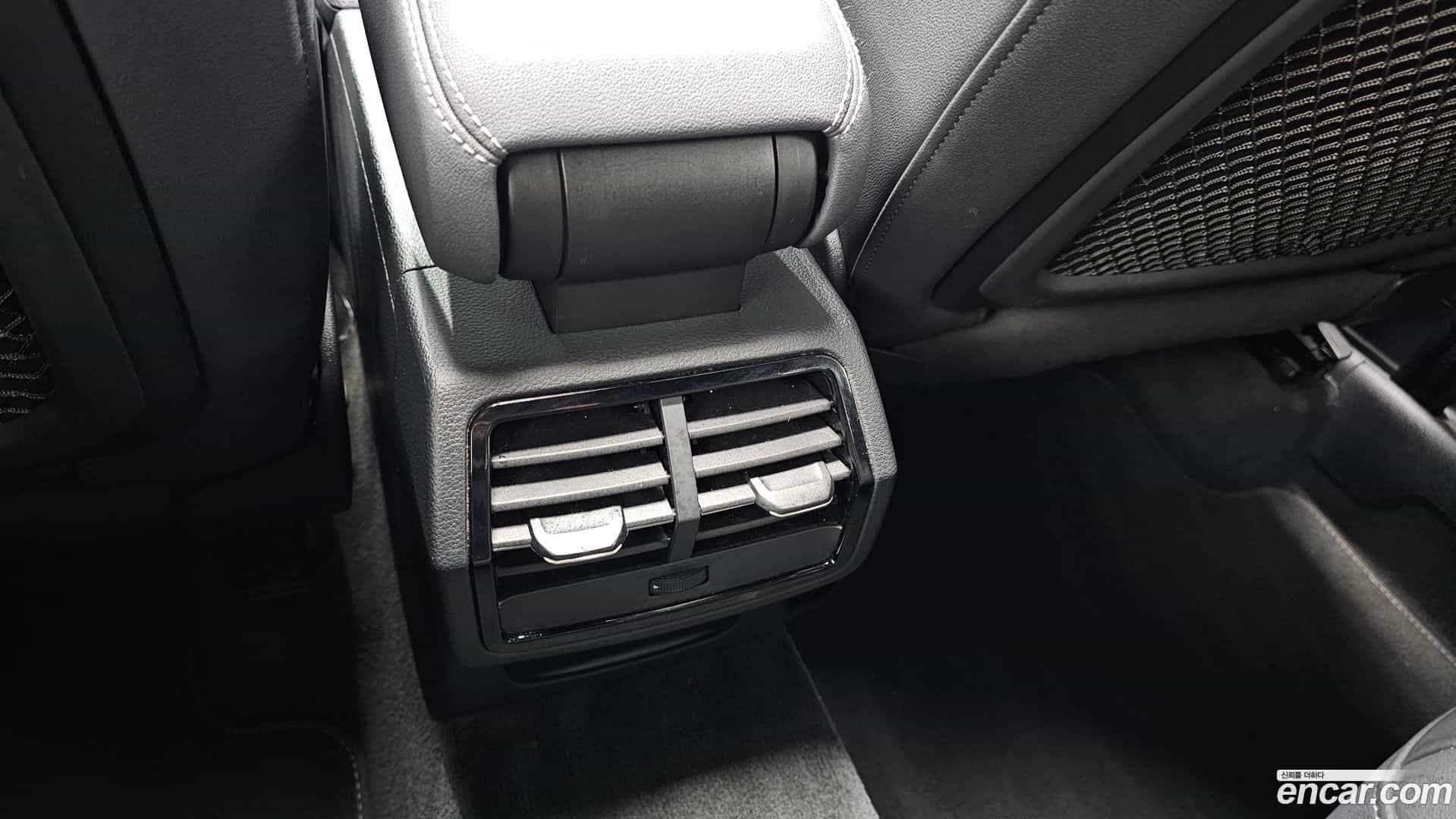 Q3 Audi 2020.8-OPTION-045