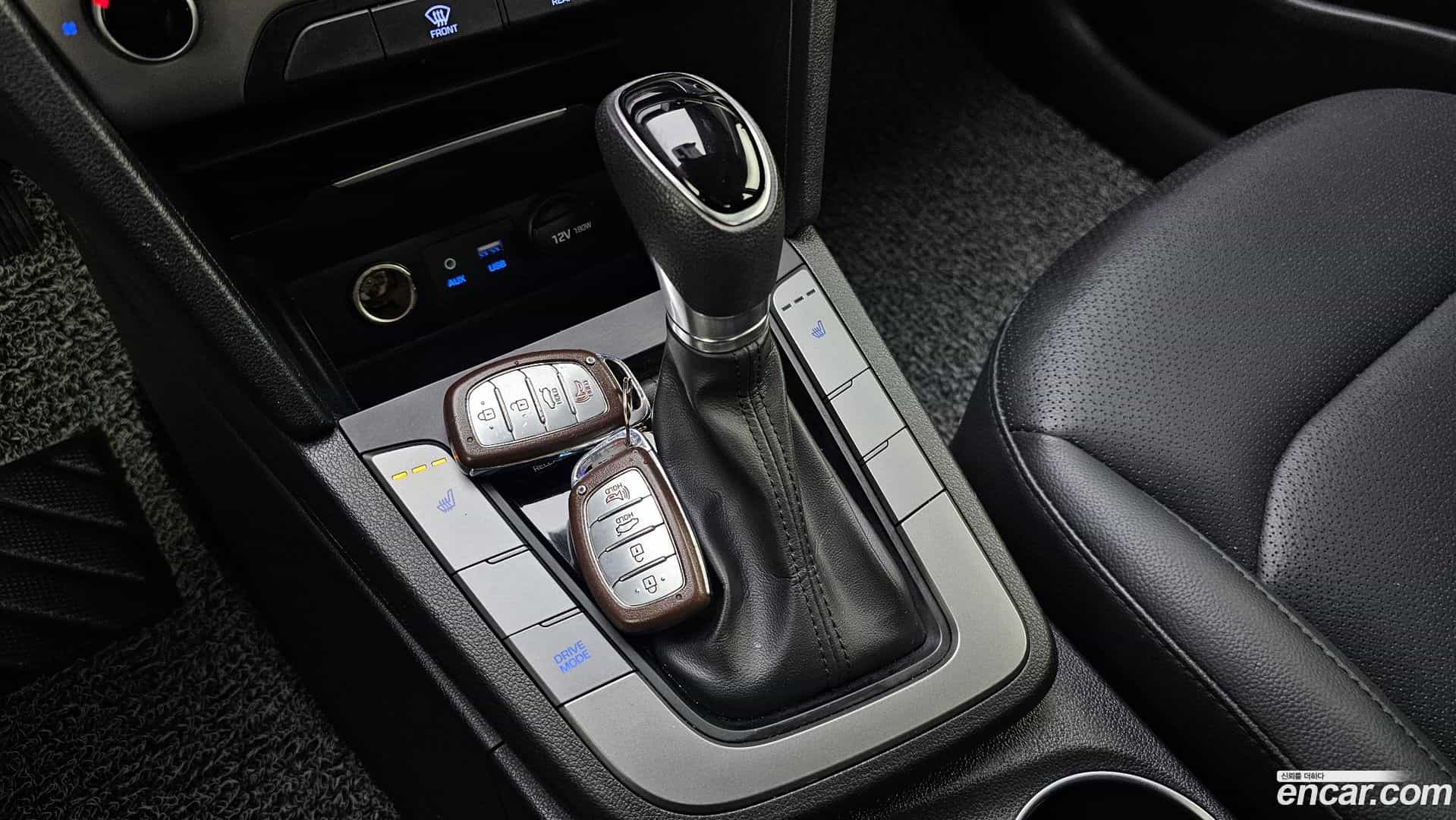 AVANTE Hyundai 2018.0-INNER-009