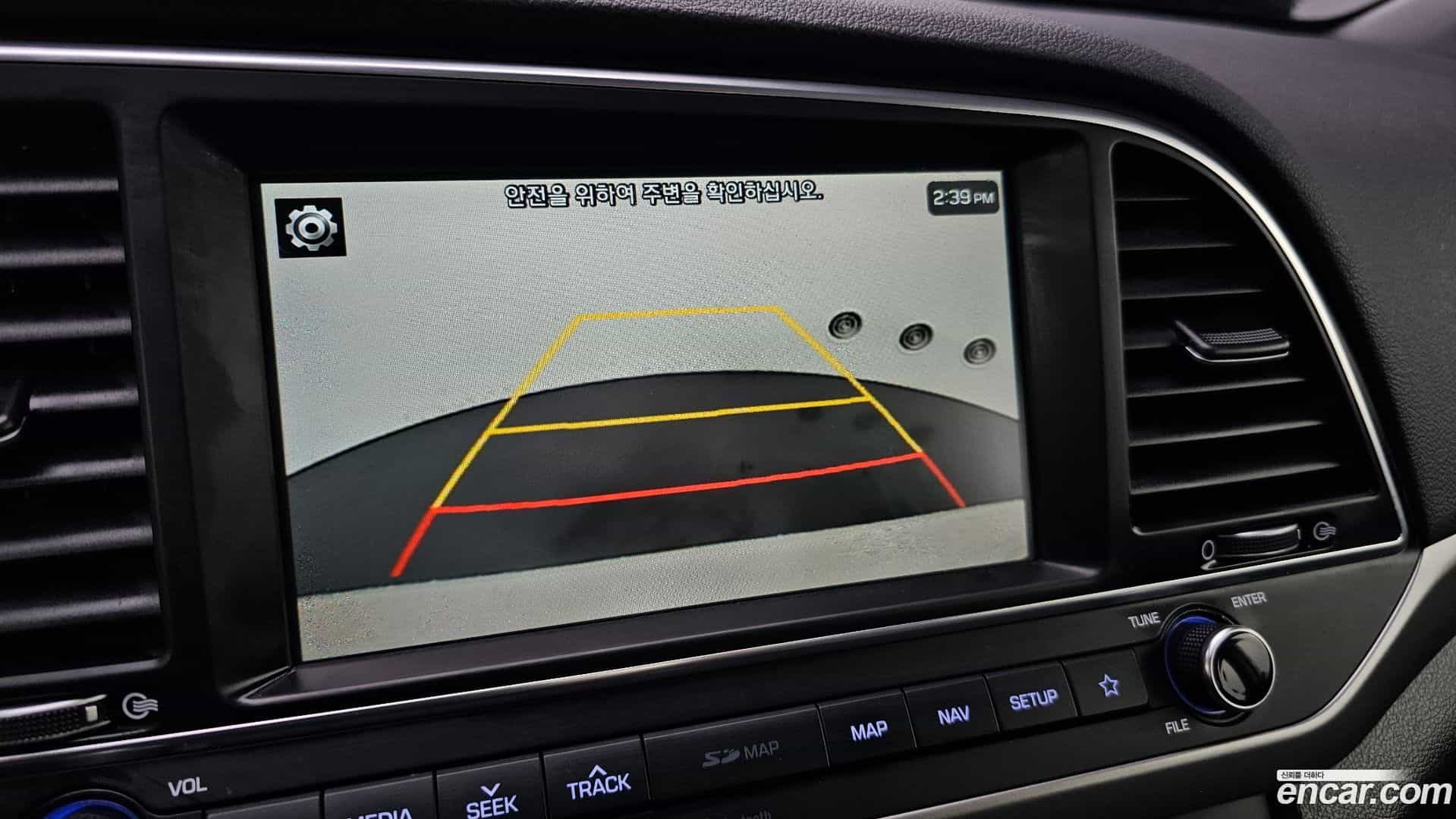 AVANTE Hyundai 2018.0-OPTION-019
