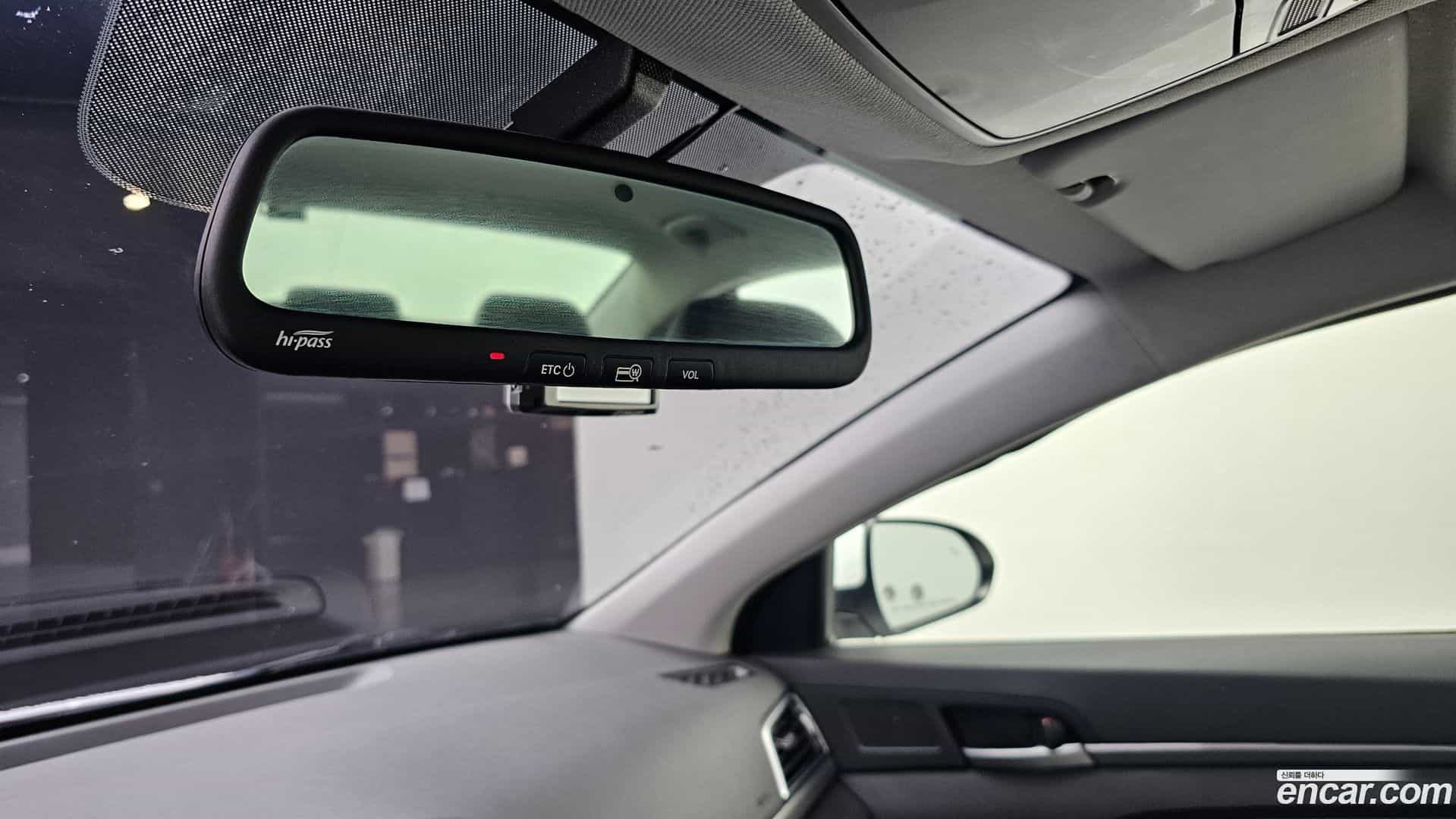 AVANTE Hyundai 2018.0-OPTION-023