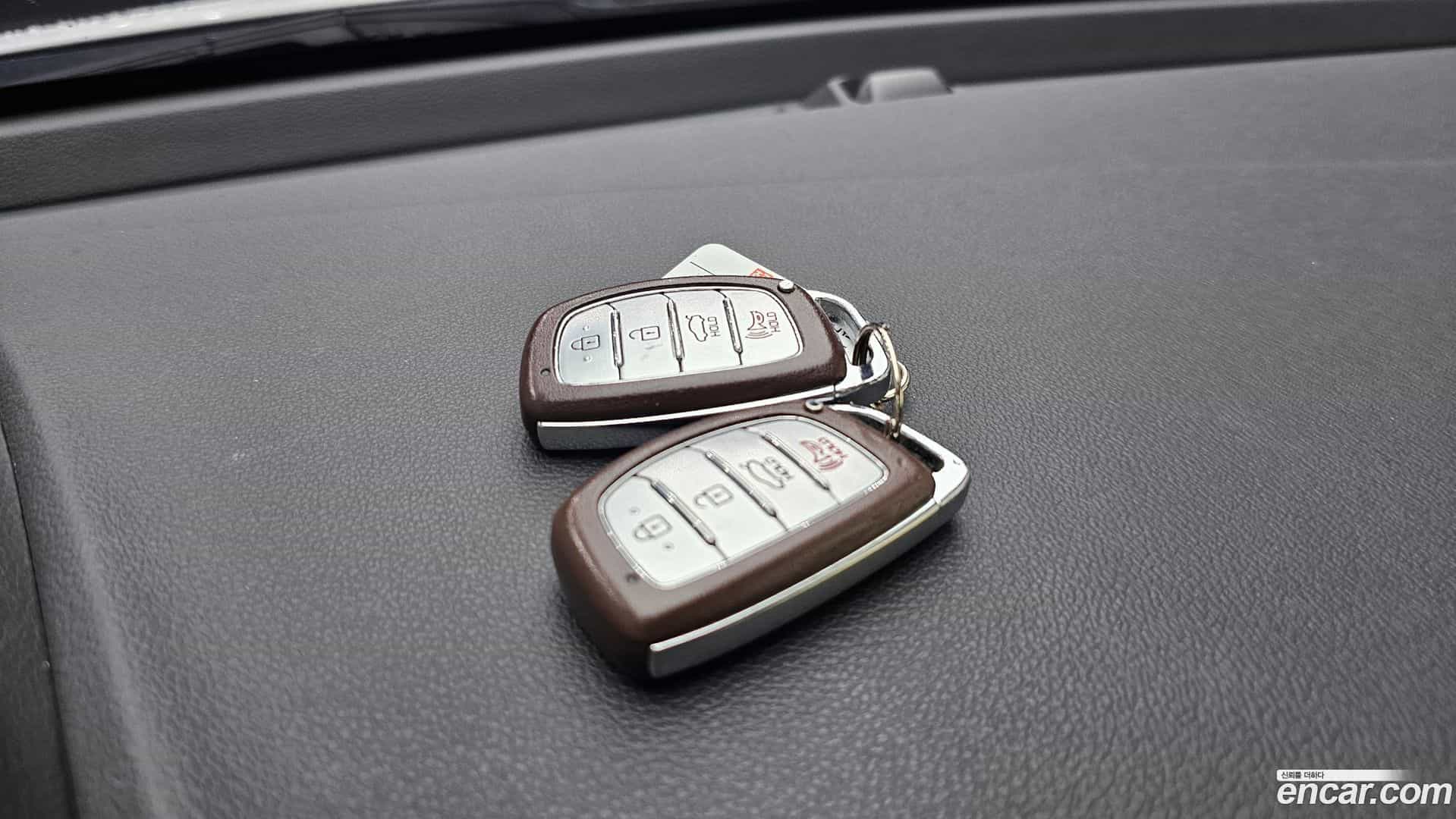 AVANTE Hyundai 2018.0-OPTION-040