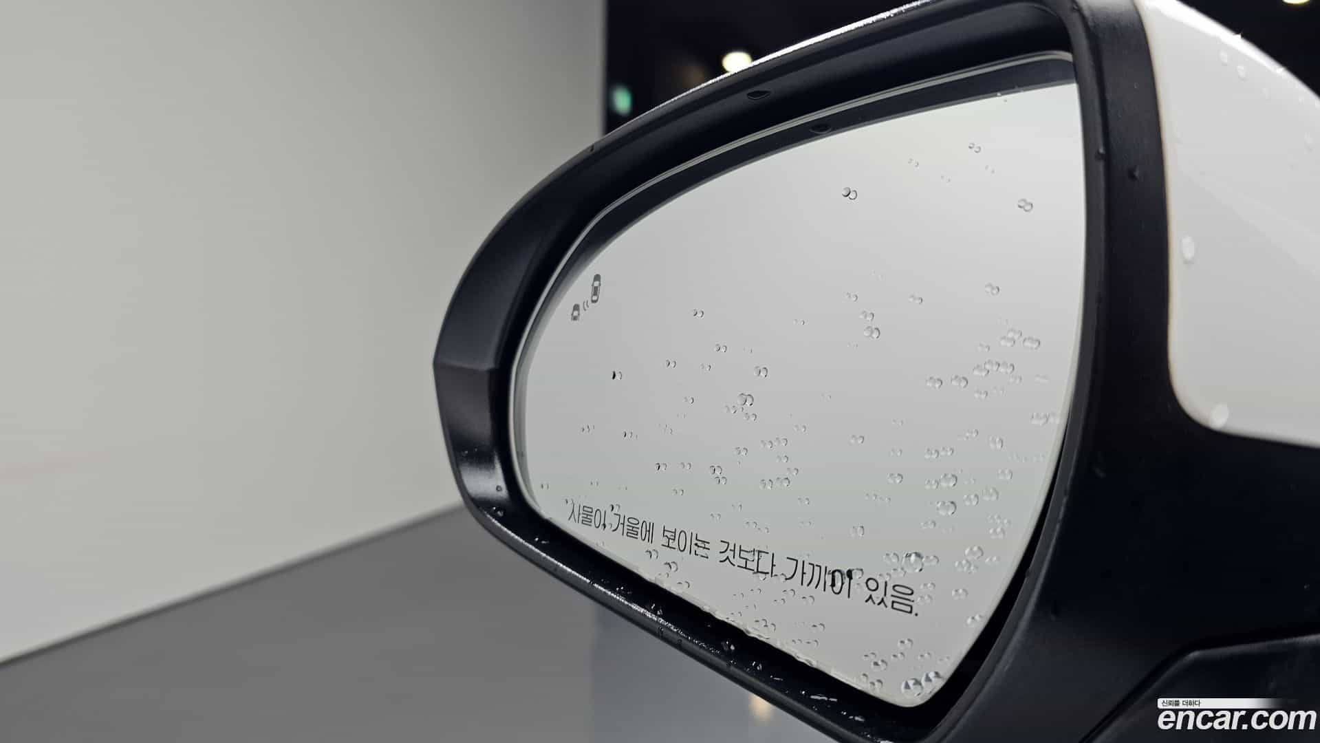 AVANTE Hyundai 2018.0-OPTION-041