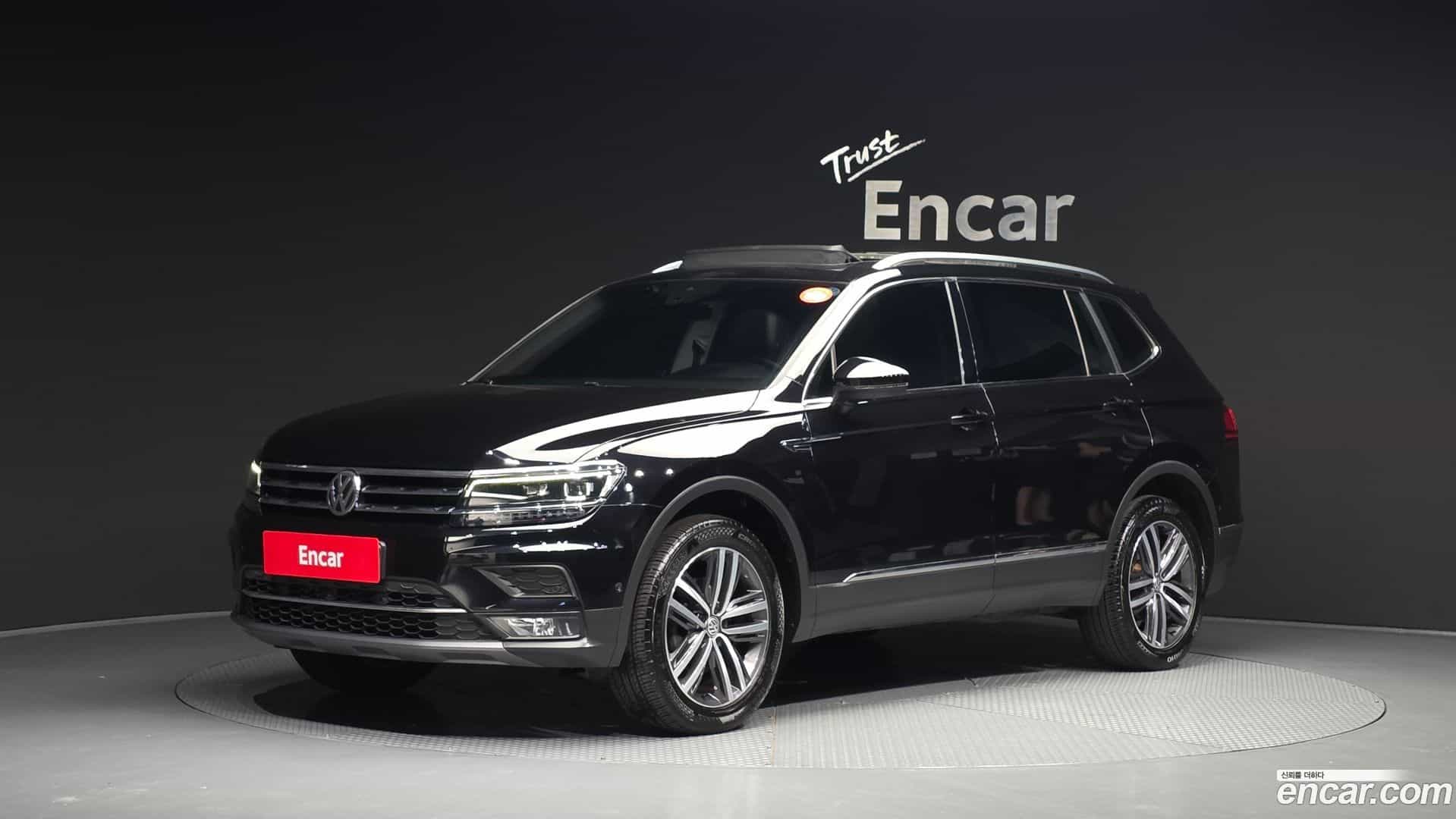 Tiguan Volkswagen 2020.11-OUTER-001