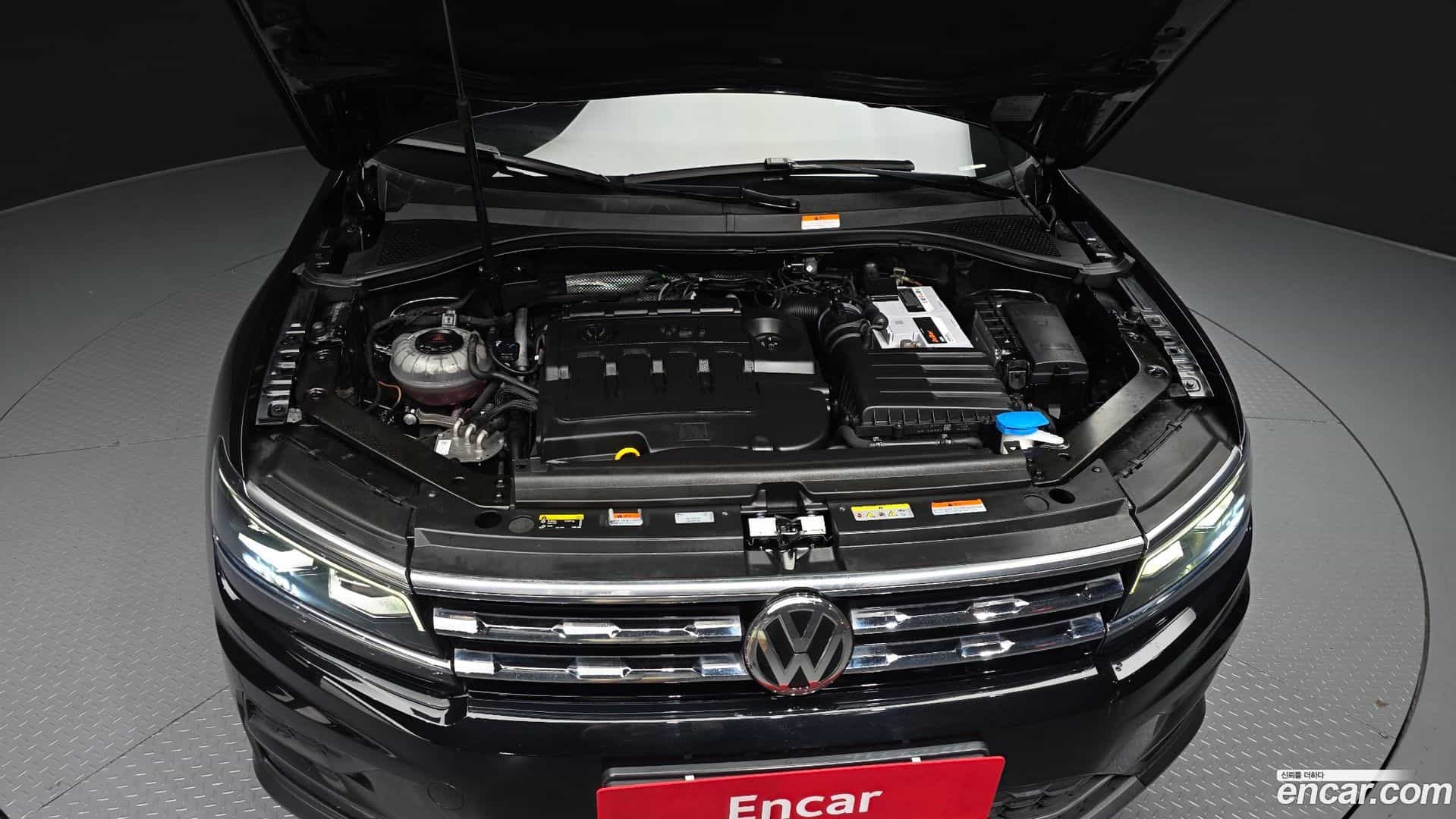 Tiguan Volkswagen 2020.11-OUTER-006