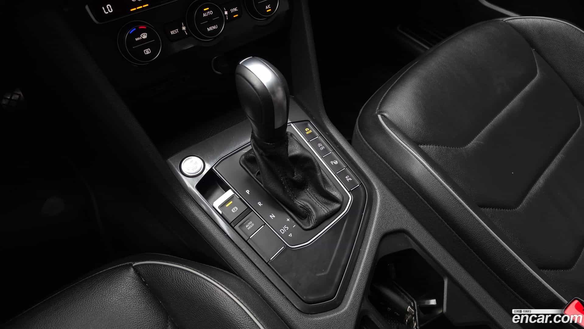 Tiguan Volkswagen 2020.11-INNER-009