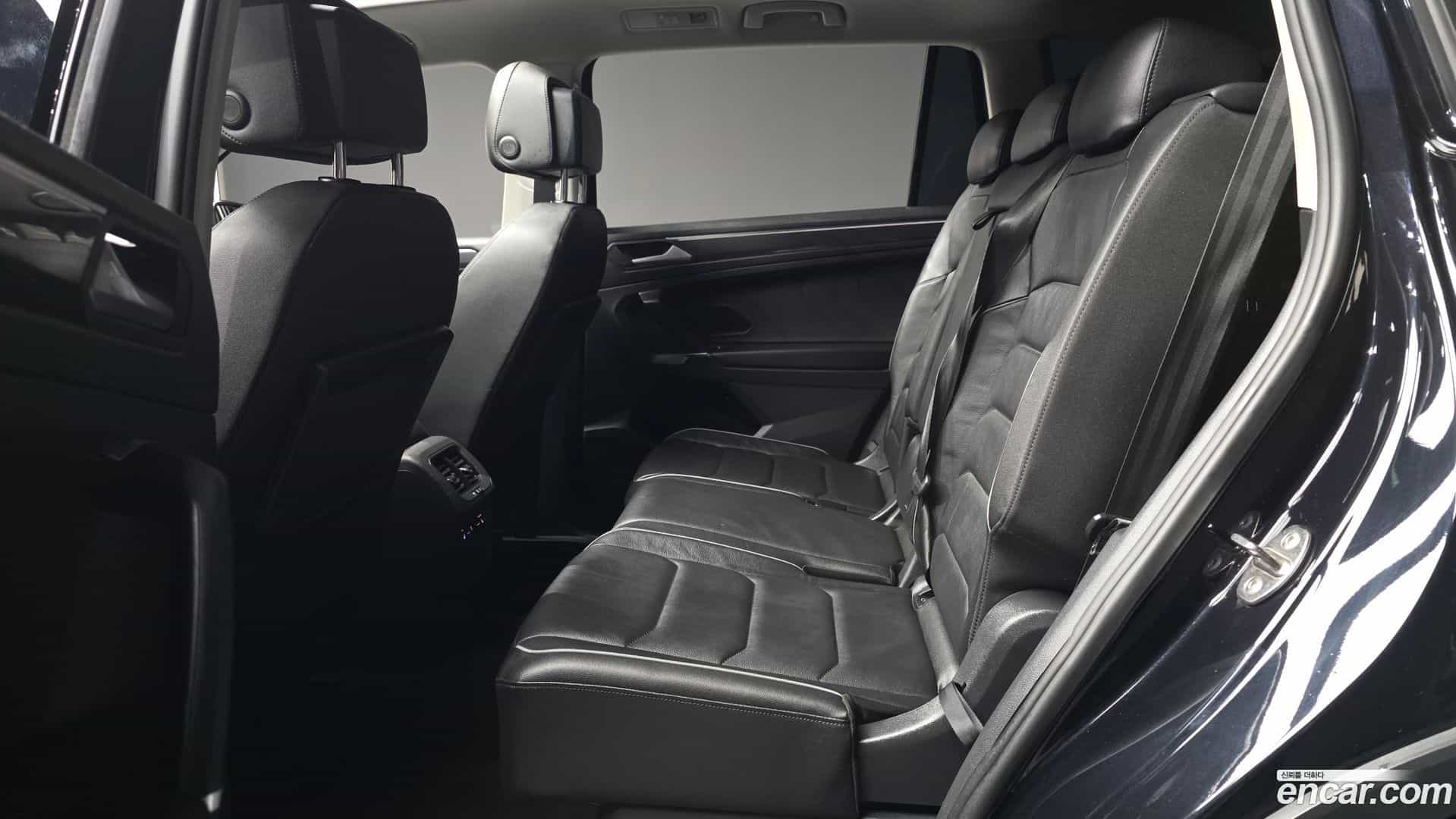 Tiguan Volkswagen 2020.11-INNER-036