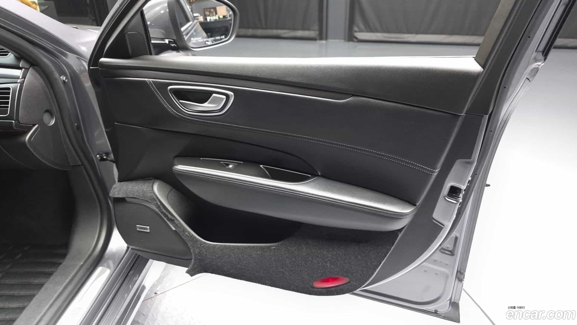 SM6 Renault Korea 2017.11-INNER-034