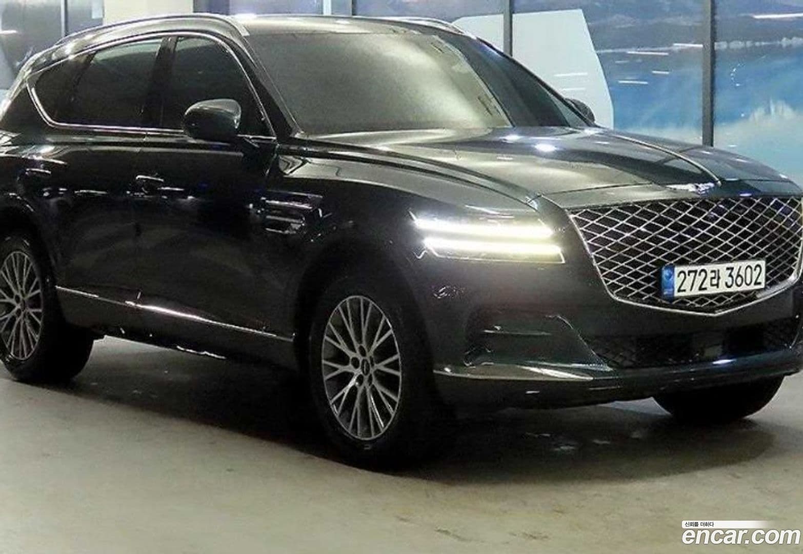 Main__Slider__Photo:GV80 Genesis 2022.1-0