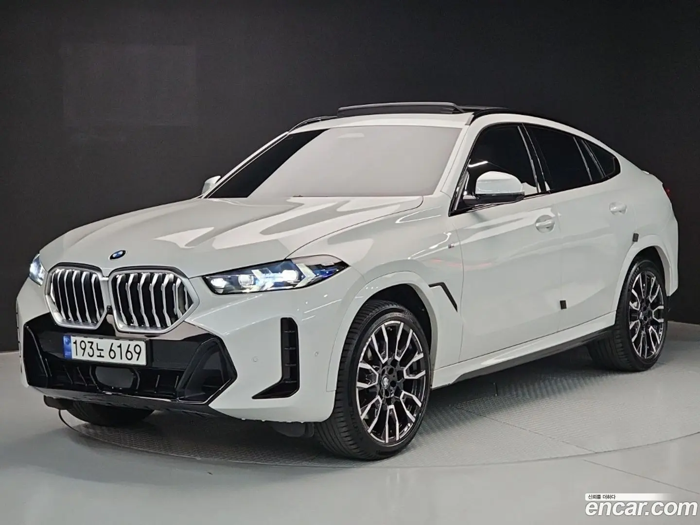 Main__Slider__Photo:X6 BMW 2024.0-0