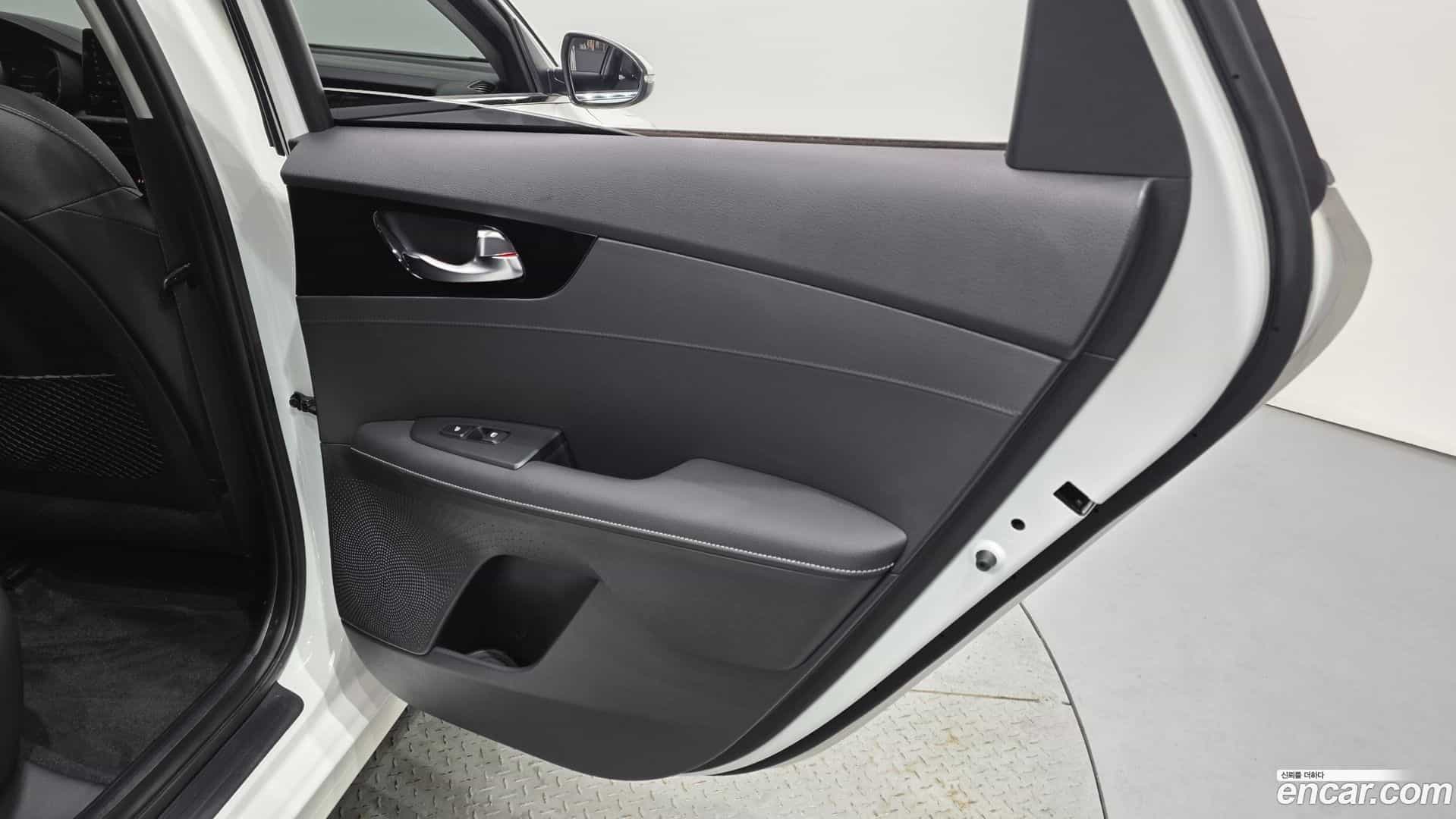 K3 Kia 2021.4-INNER-035