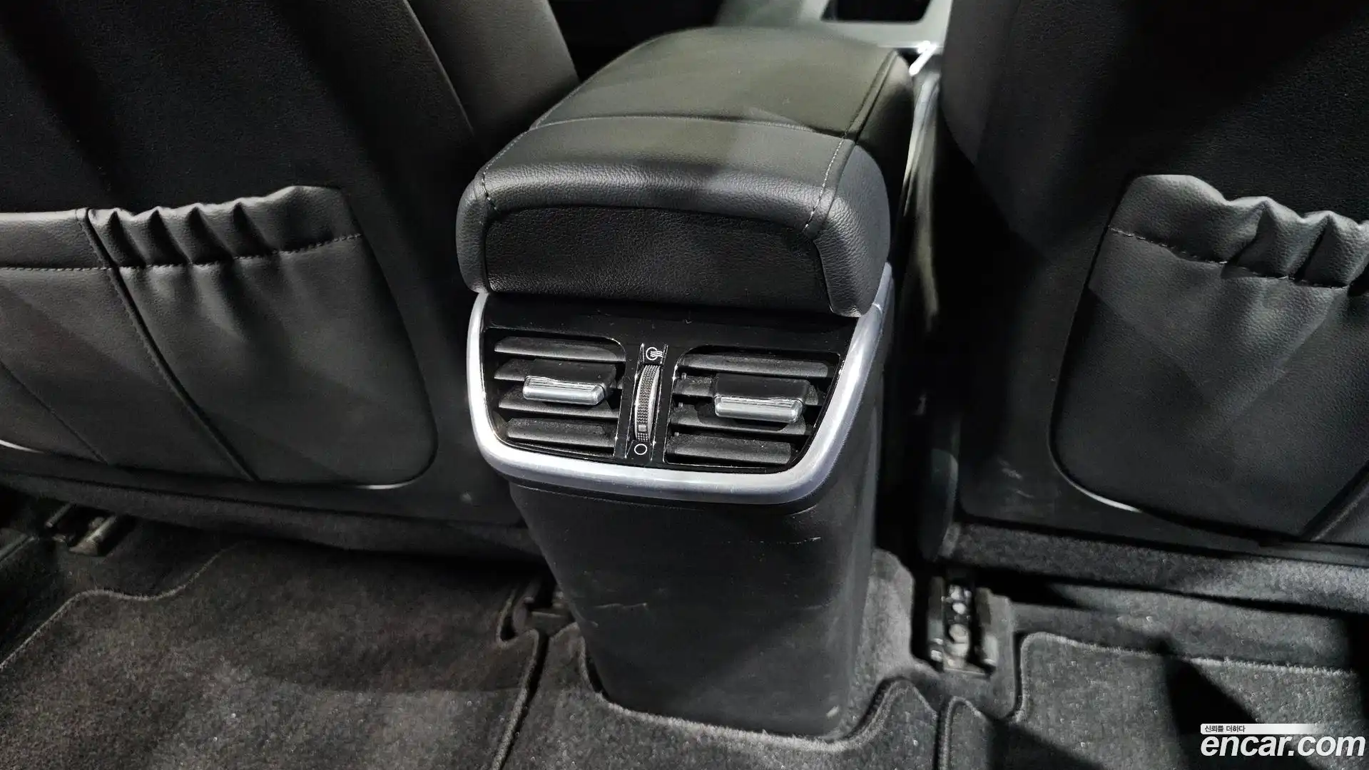 Grandeur Hyundai 2021.9-OPTION-046