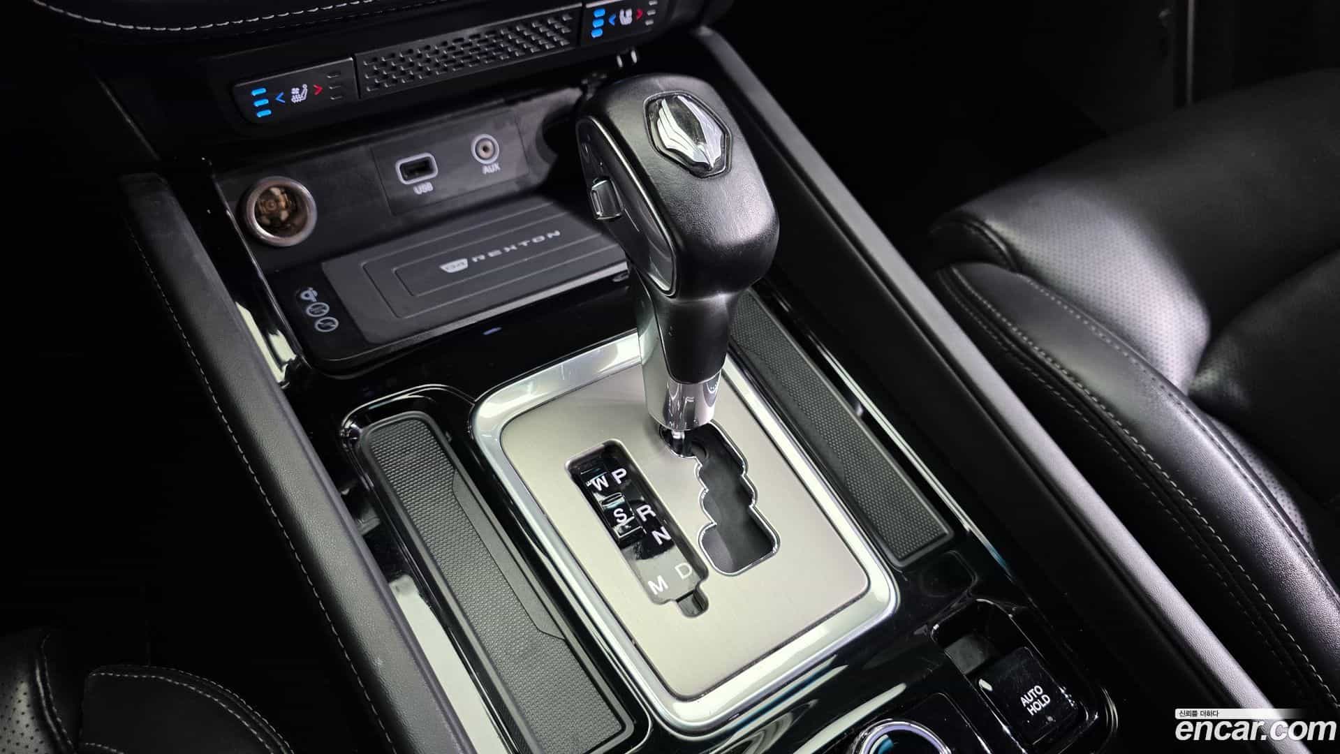 Rexton KG Mobility 2017.4-INNER-009