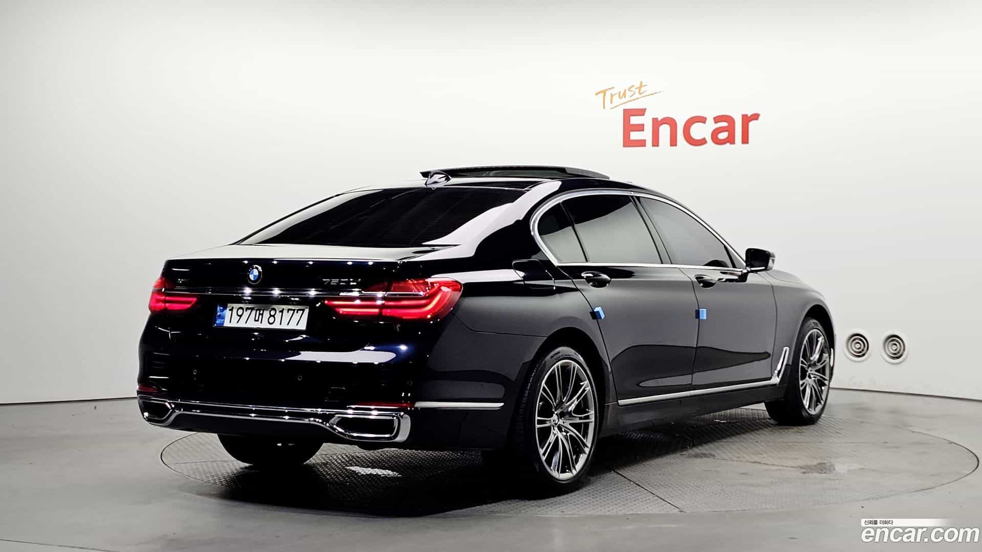 7-Series BMW 2017.7-OUTER-002