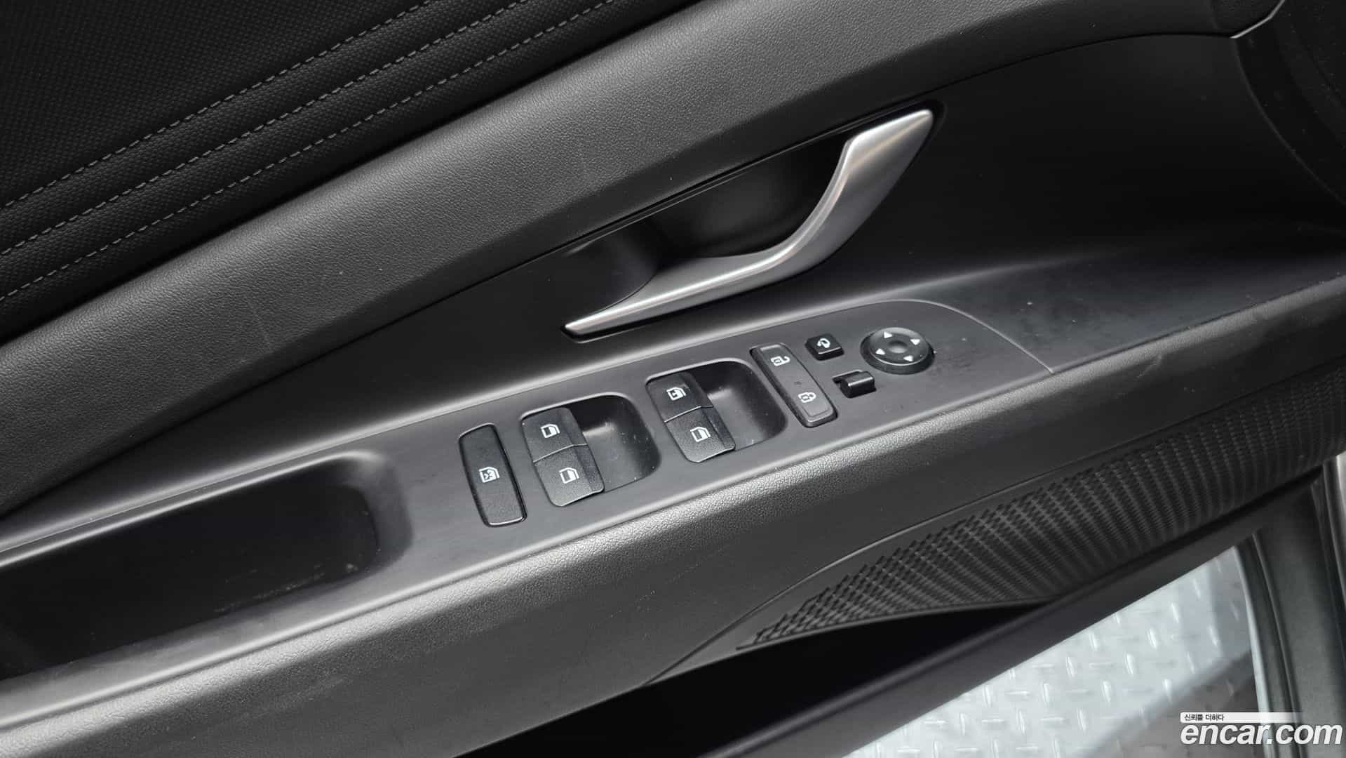 AVANTE Hyundai 2020.9-OPTION-022