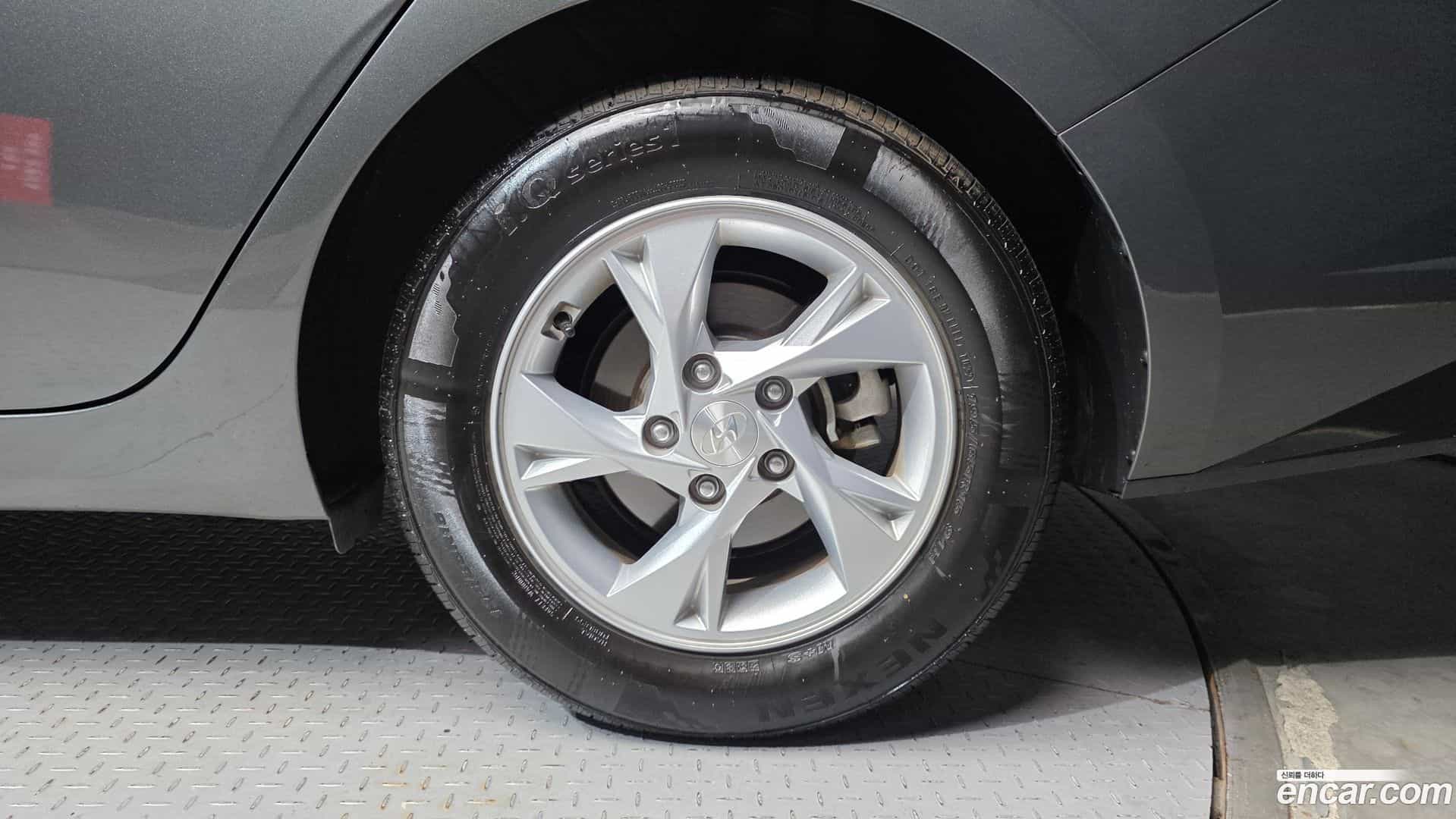 AVANTE Hyundai 2020.9-OUTER-031