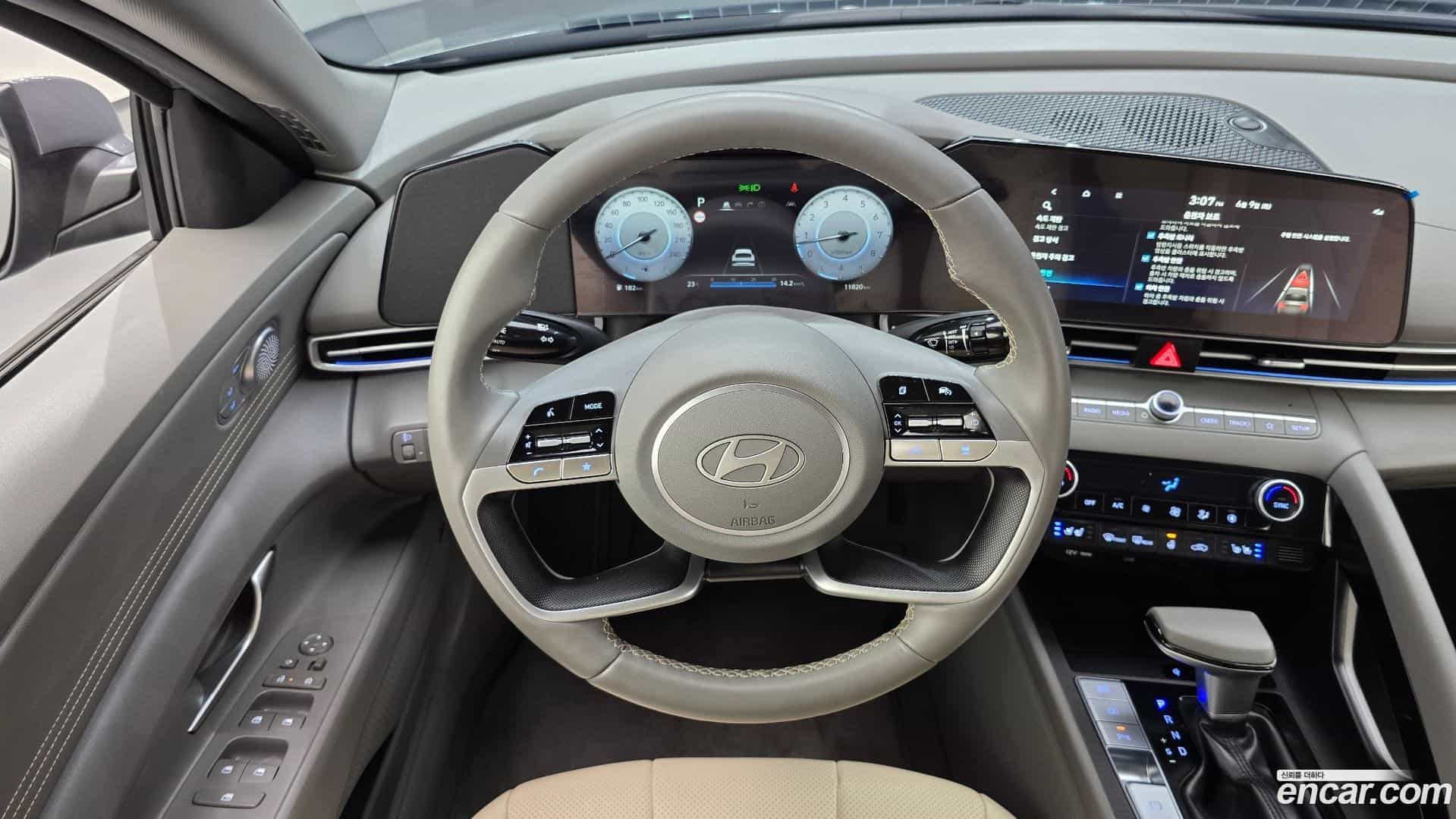 AVANTE Hyundai 2024.10-OPTION-017