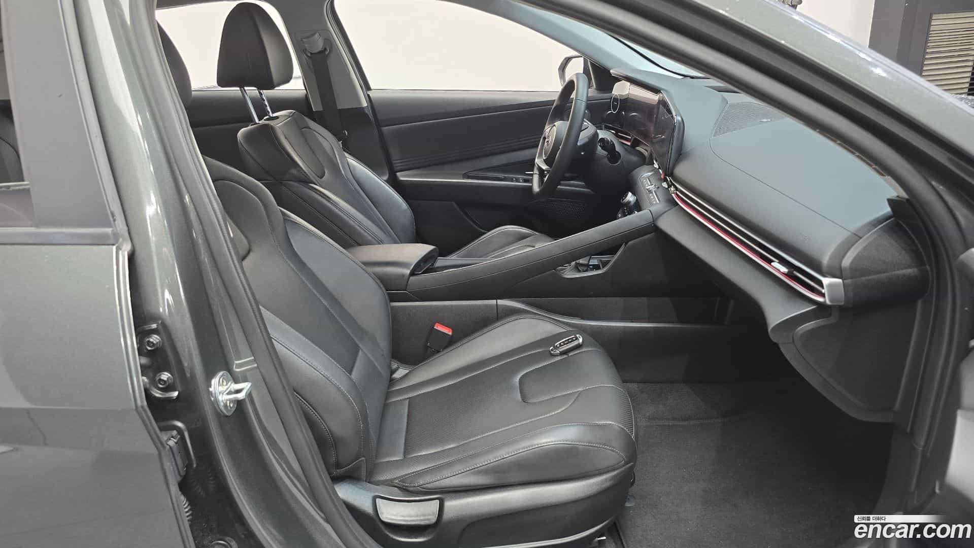 AVANTE Hyundai 2020.3-OPTION-015