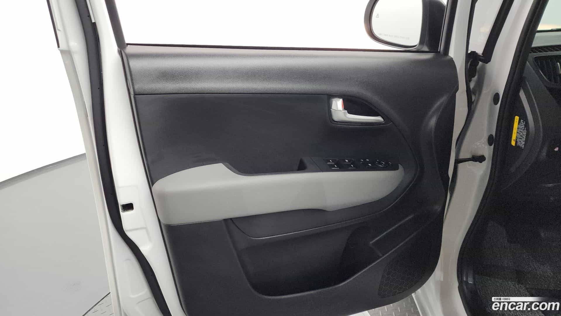 RAY Kia 2025.6-INNER-034