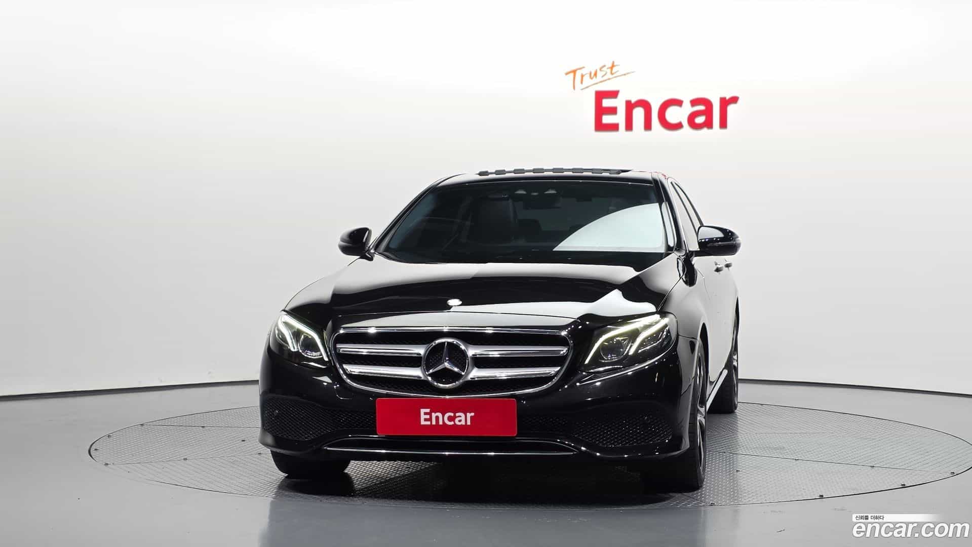 E-Class Mercedes-Benz 2017.4-OUTER-003