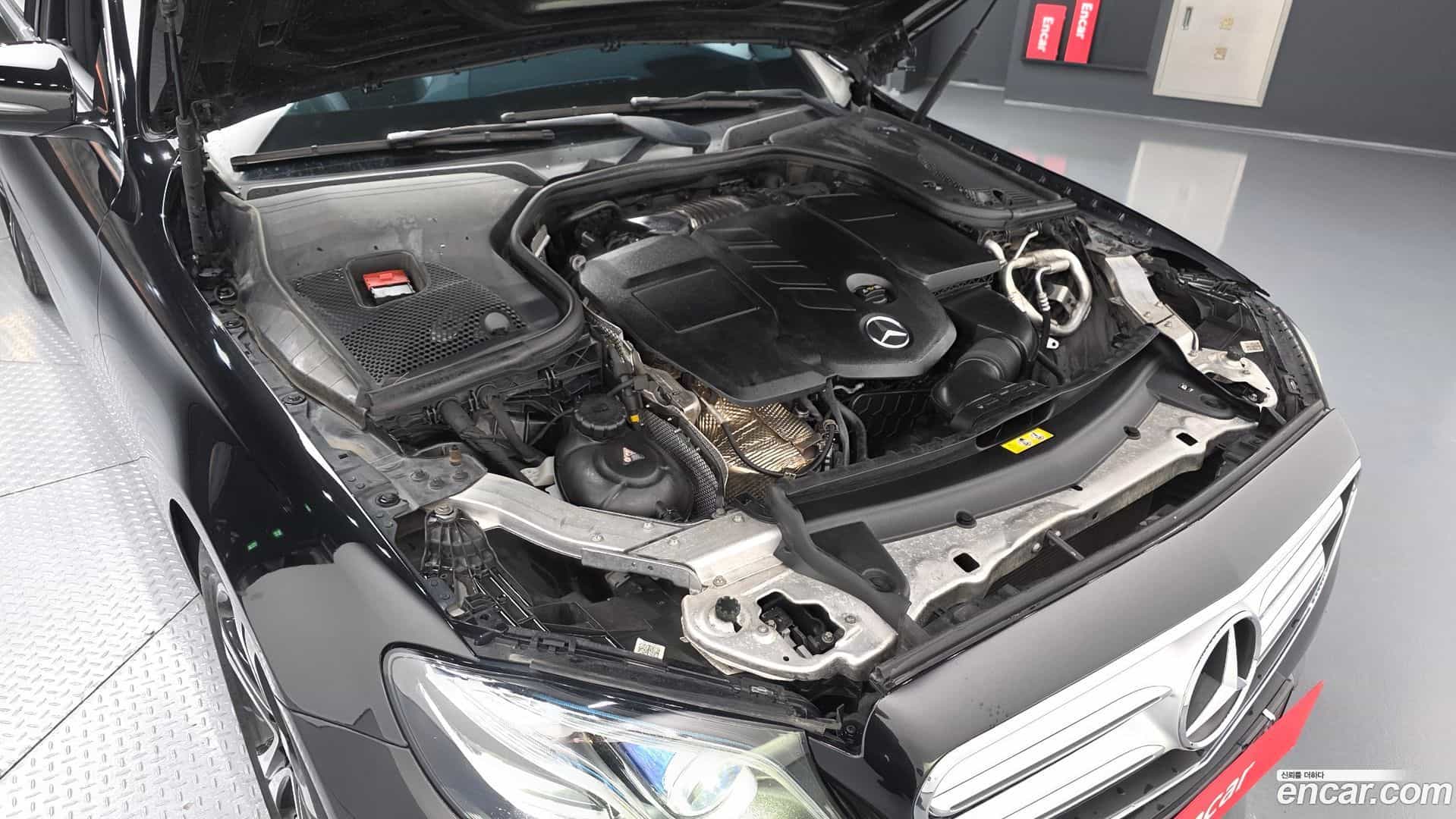 E-Class Mercedes-Benz 2017.4-OUTER-006
