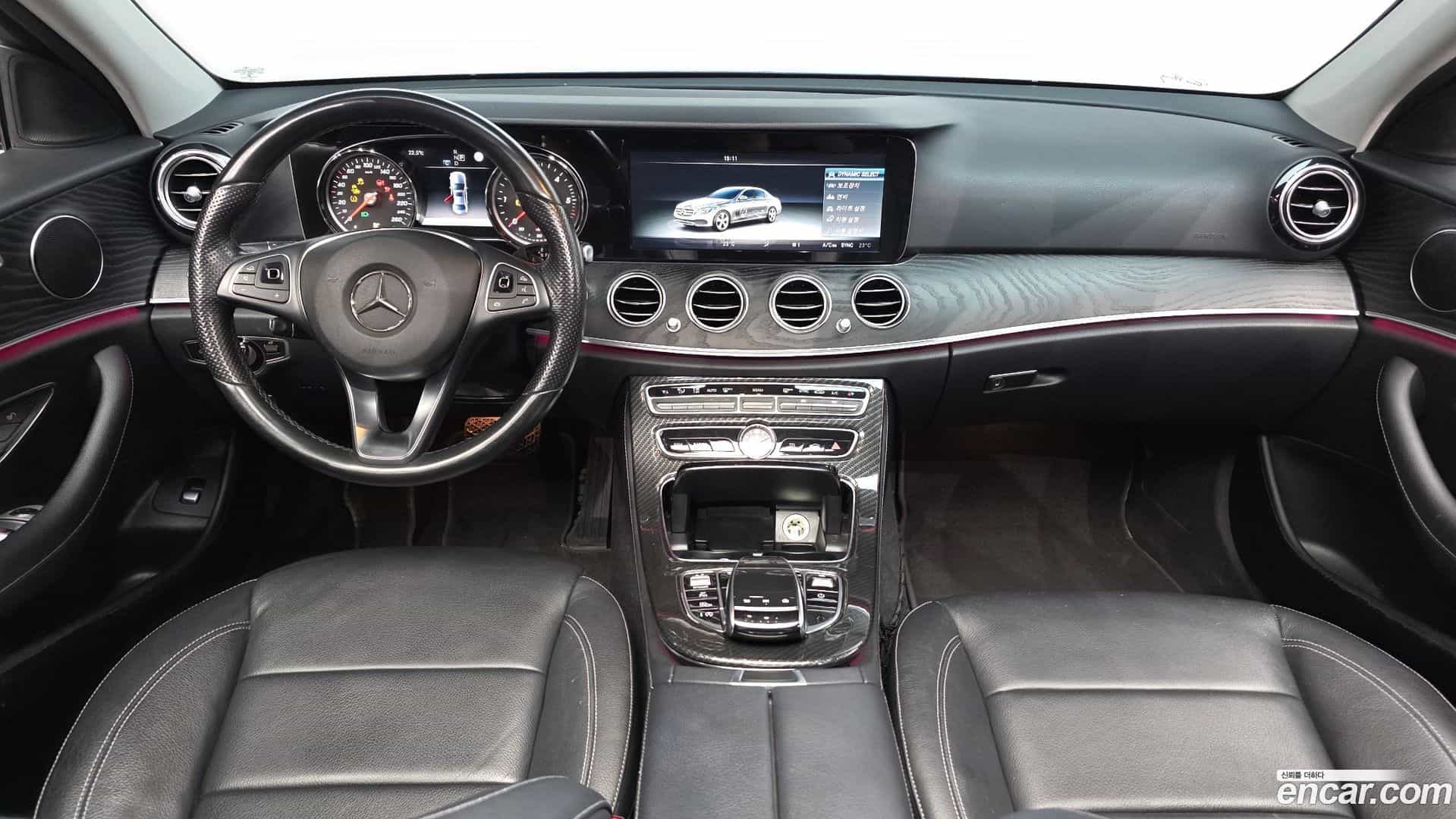 E-Class Mercedes-Benz 2017.4-INNER-007