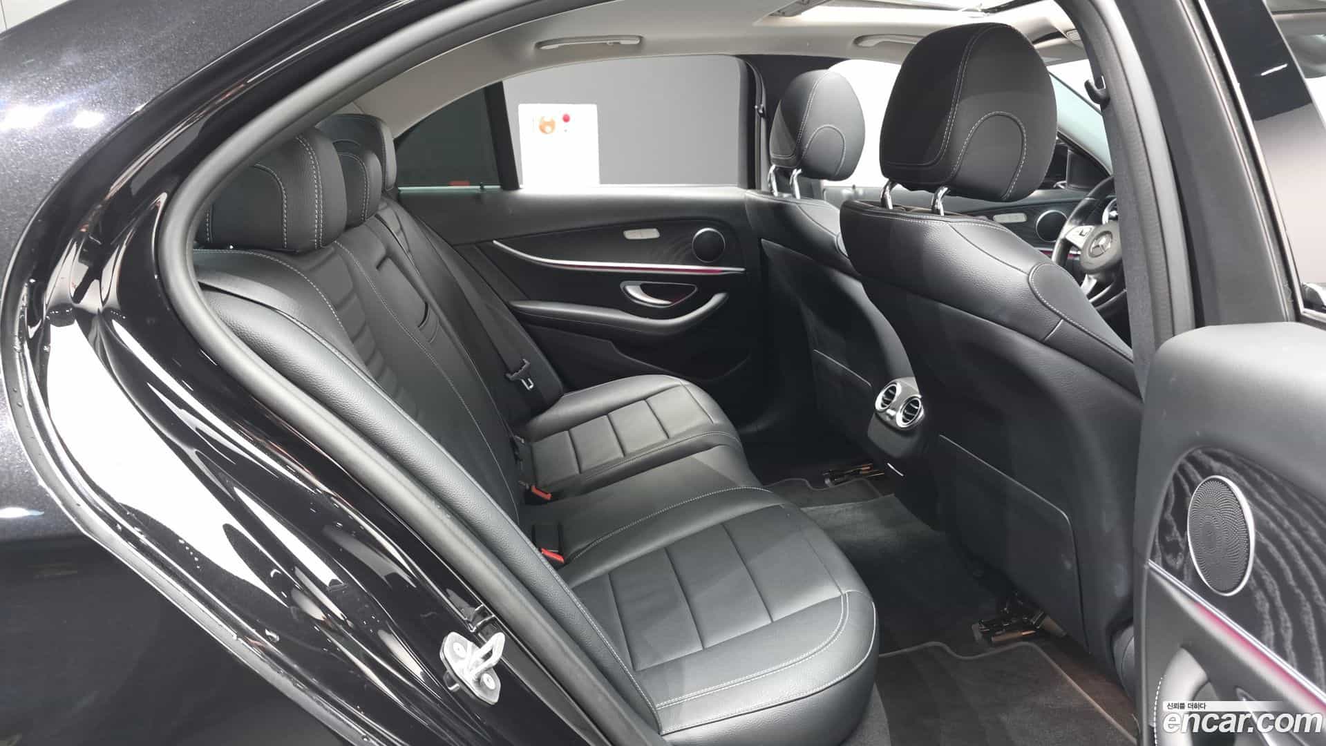 E-Class Mercedes-Benz 2017.4-OPTION-016