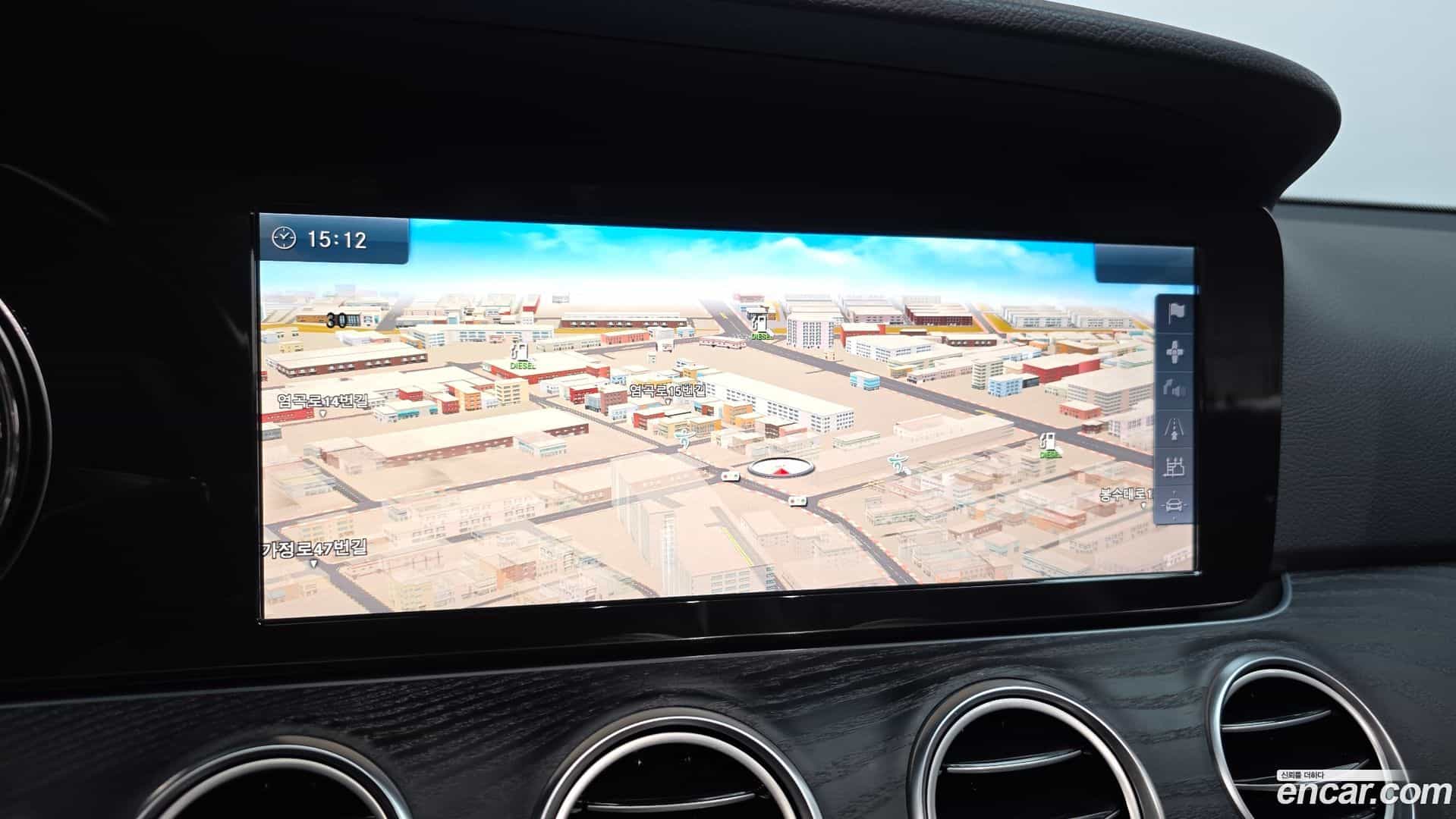 E-Class Mercedes-Benz 2017.4-OPTION-019