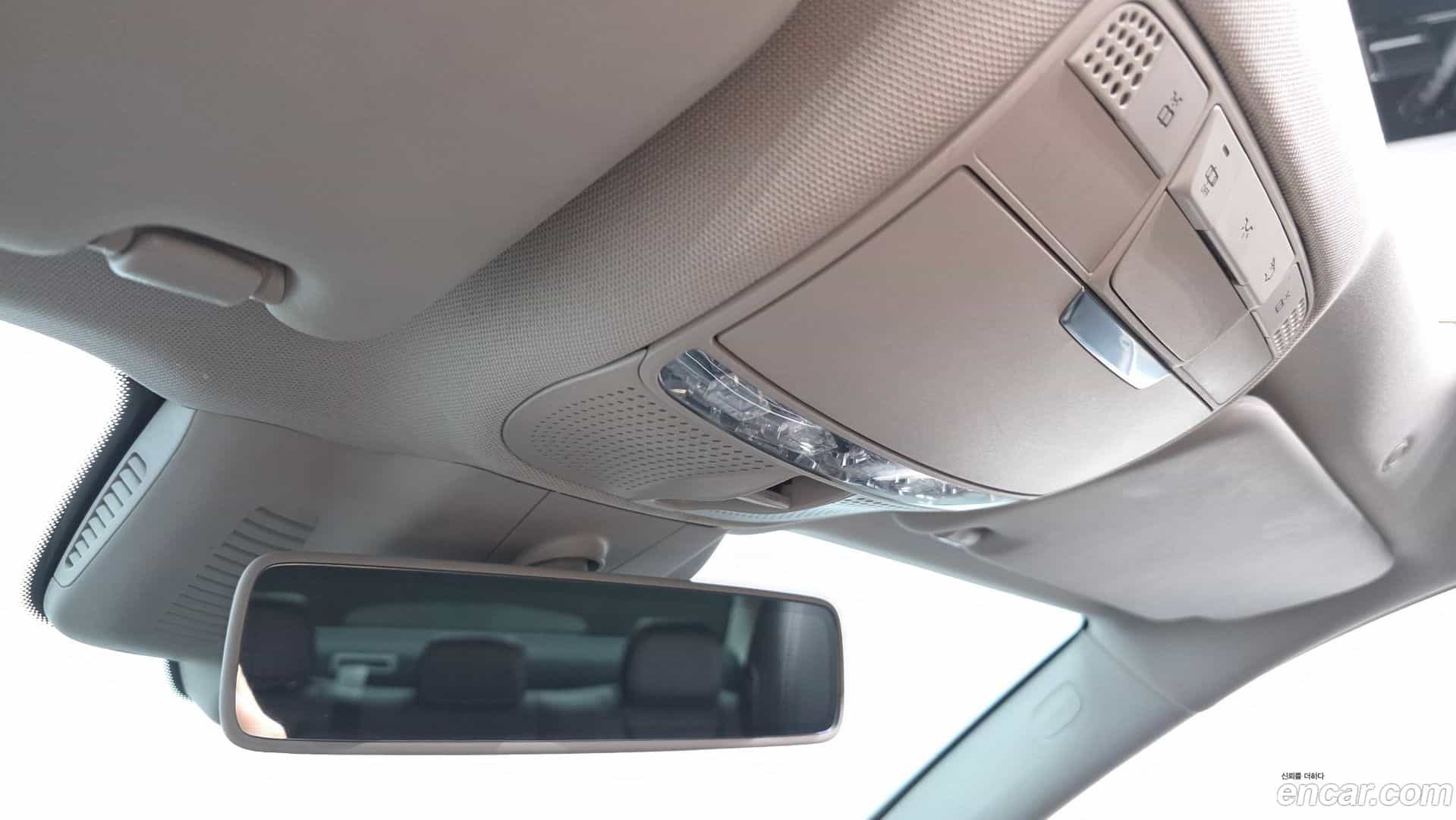 E-Class Mercedes-Benz 2017.4-OPTION-020