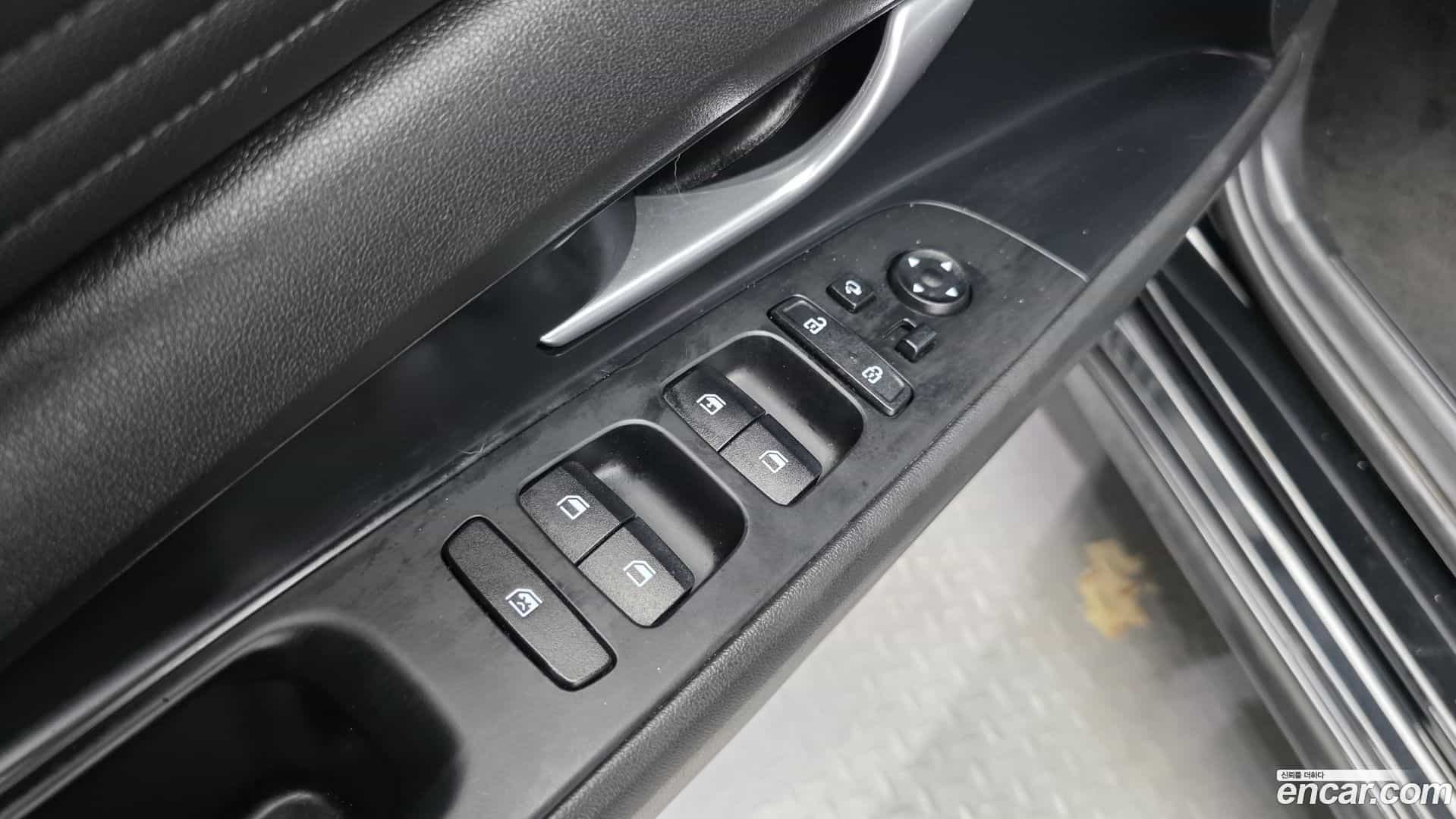 AVANTE Hyundai 2022.10-OPTION-017