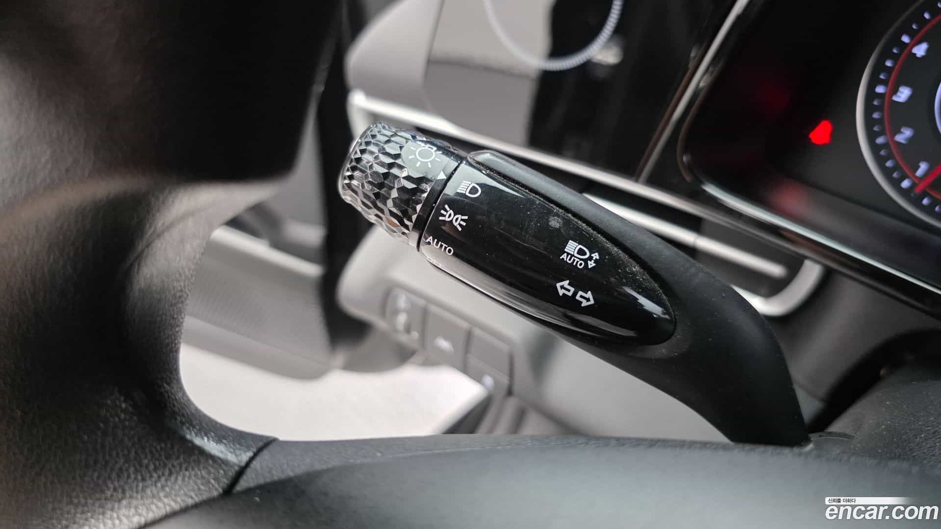 AVANTE Hyundai 2022.10-OPTION-019