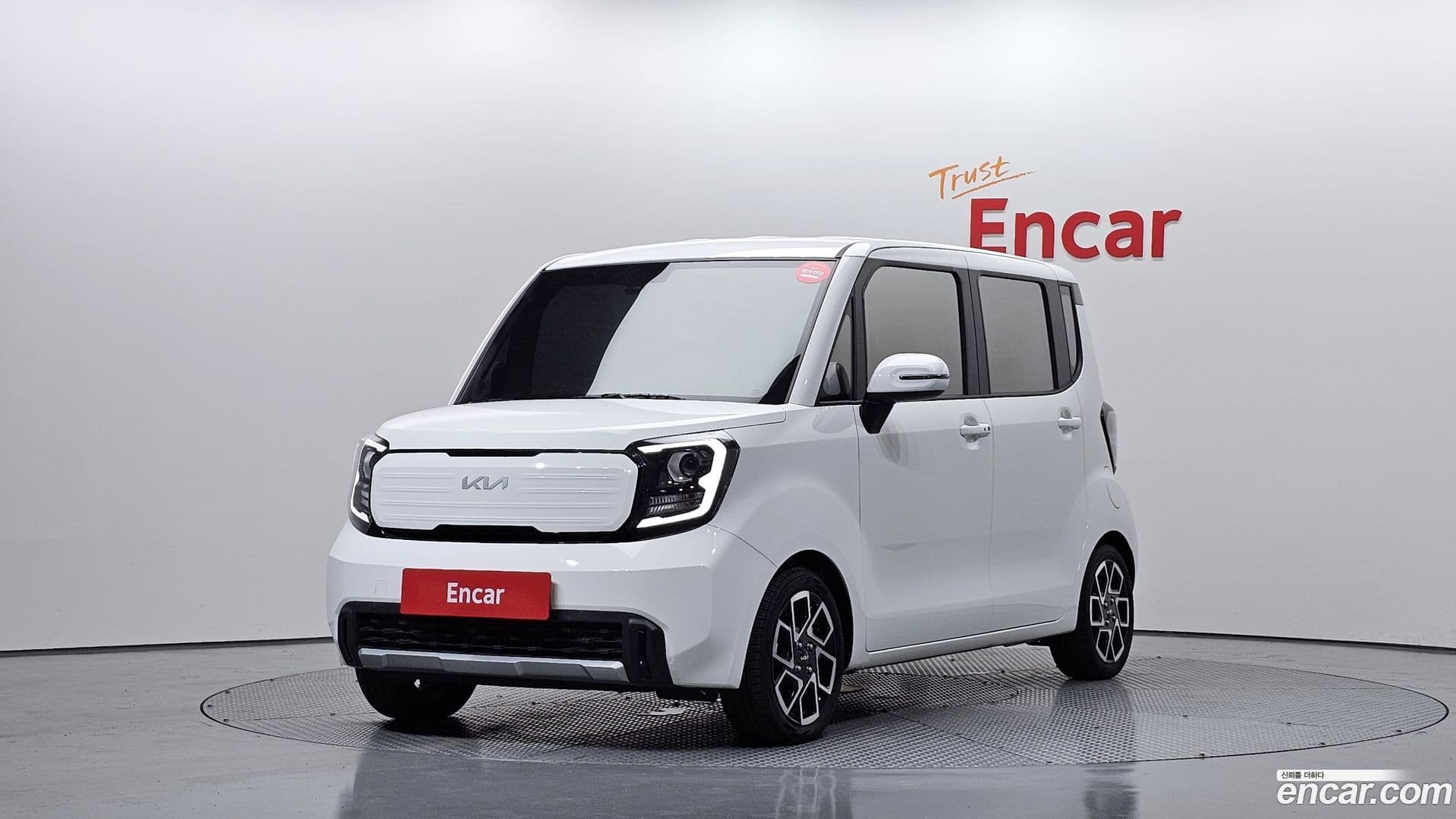 Main__Slider__Photo:RAY Kia 2024.2-0