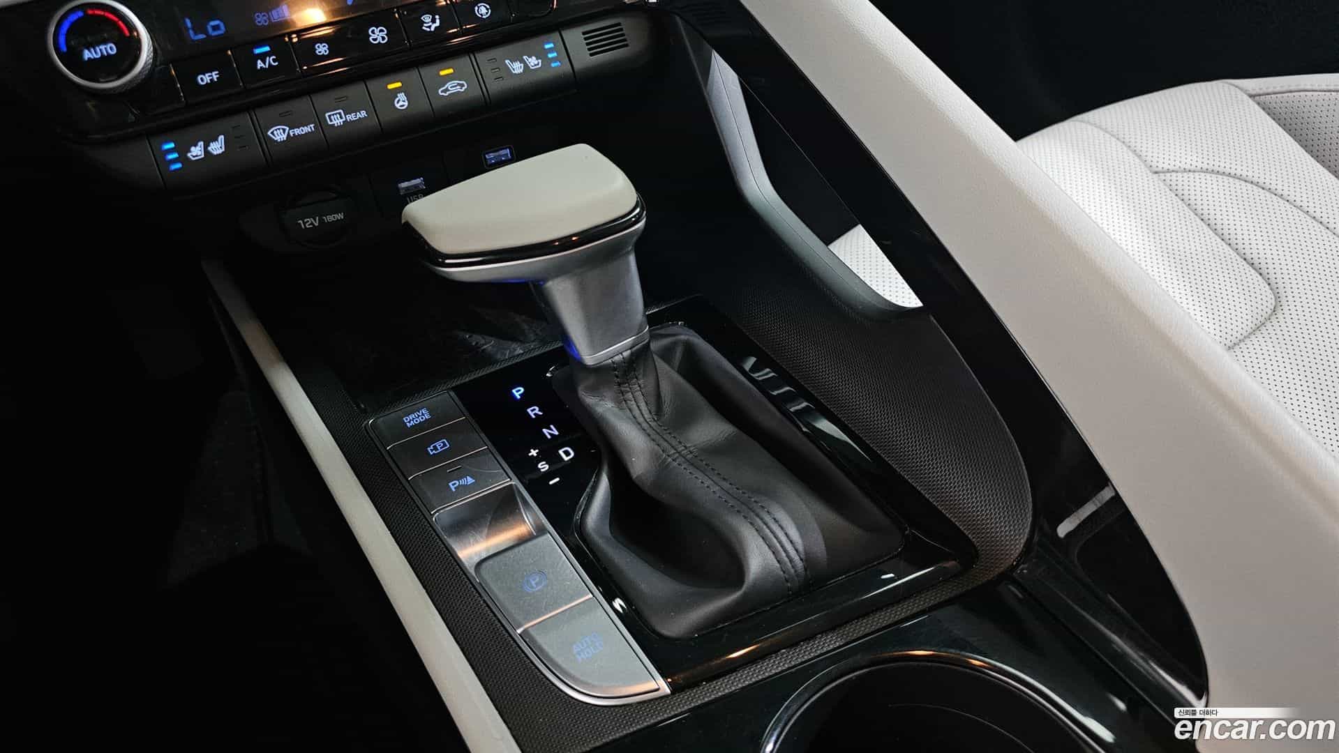 AVANTE Hyundai 2021.4-INNER-009