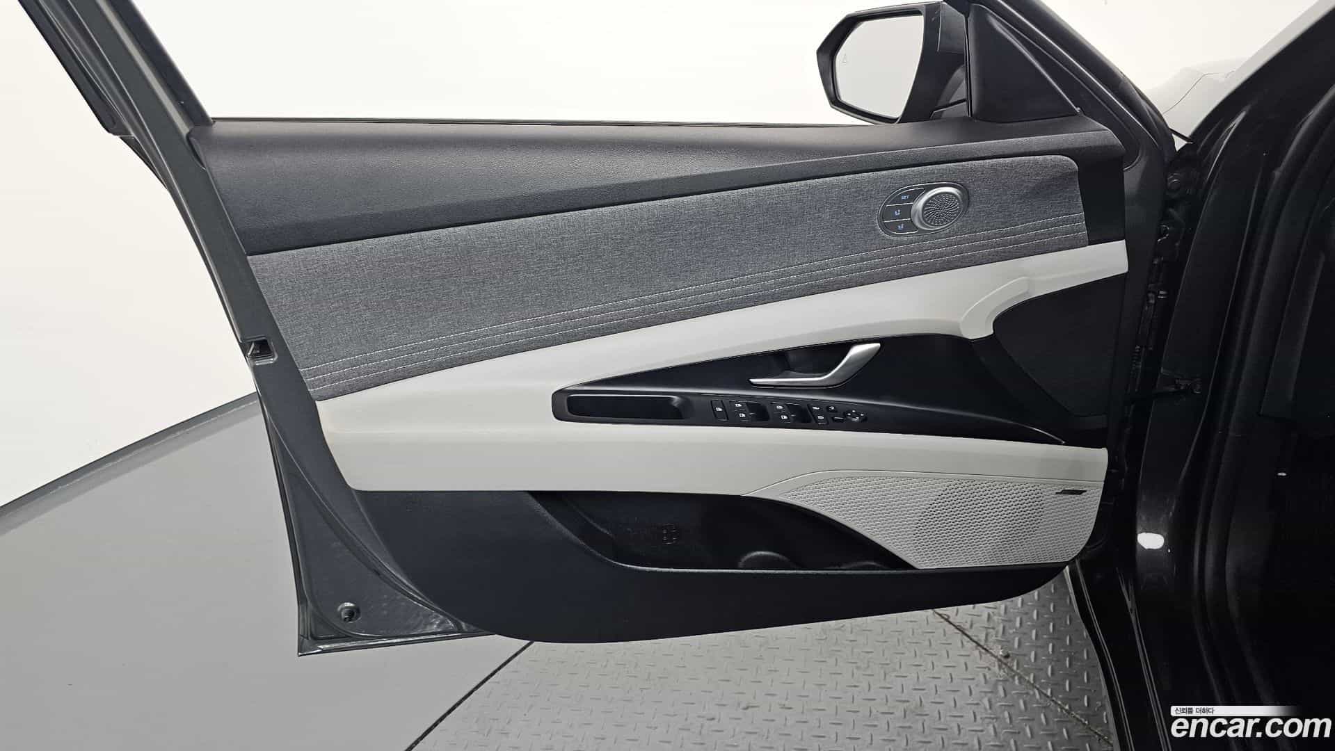 AVANTE Hyundai 2021.4-INNER-034
