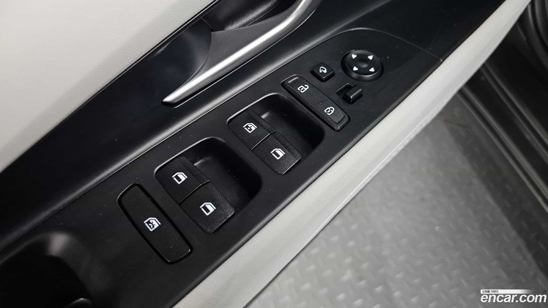 AVANTE Hyundai 2021.4-OPTION-040