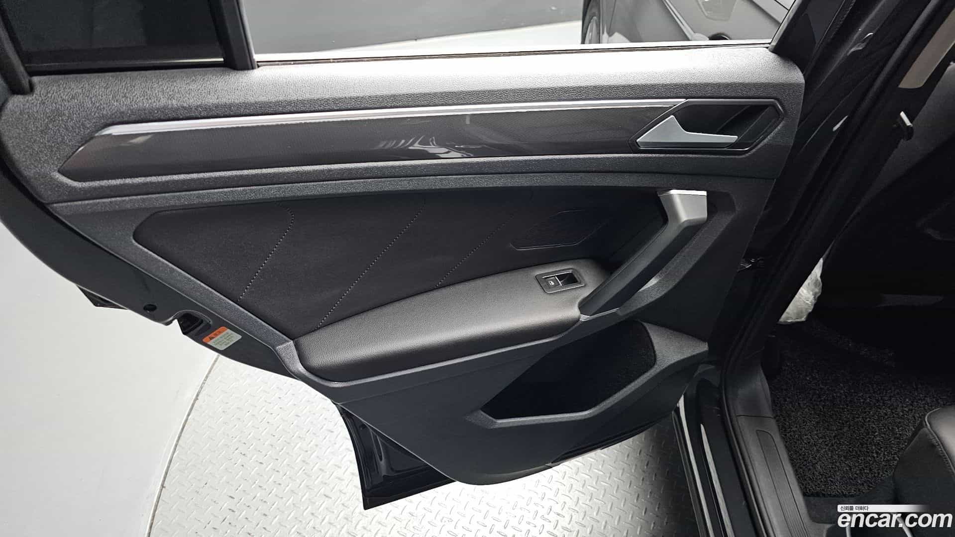 Tiguan Volkswagen 2018.7-INNER-035