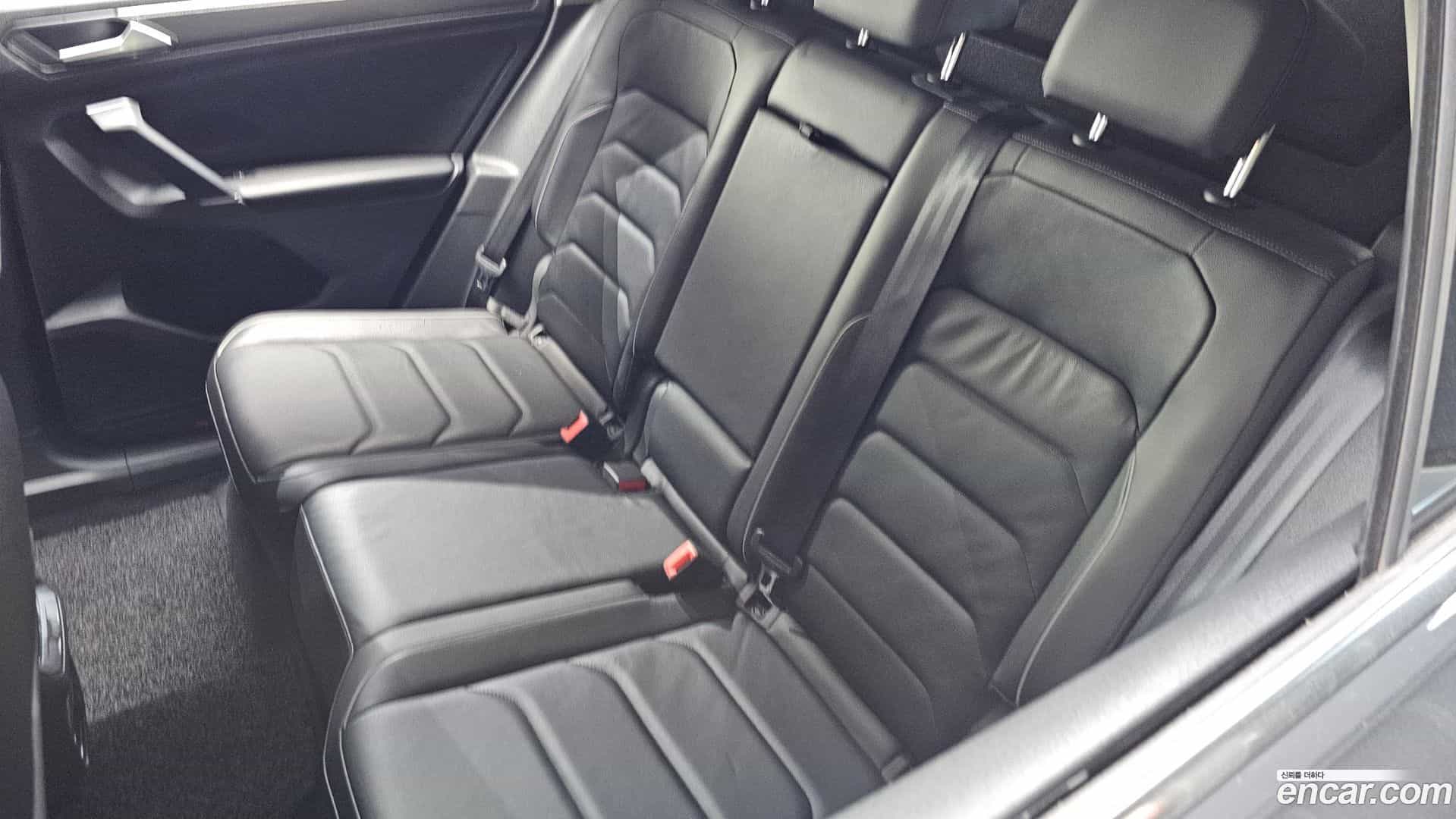 Tiguan Volkswagen 2018.7-OPTION-047