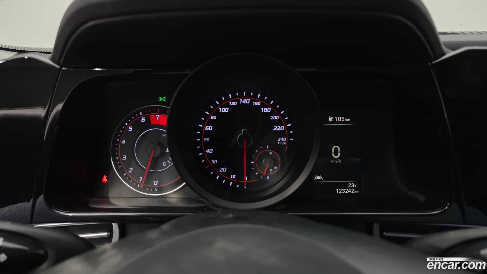 AVANTE Hyundai 2023.0-INNER-008