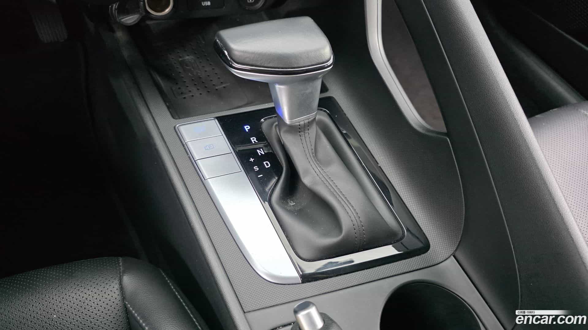 AVANTE Hyundai 2023.0-INNER-009