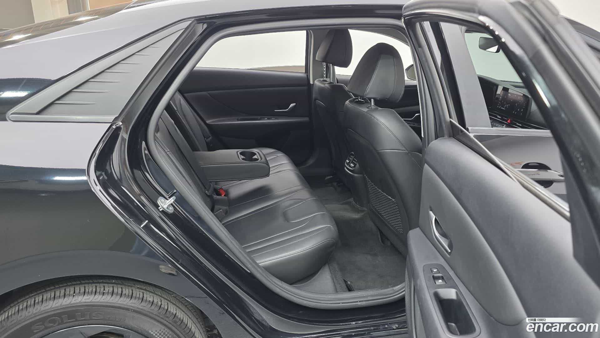 AVANTE Hyundai 2023.0-OPTION-015
