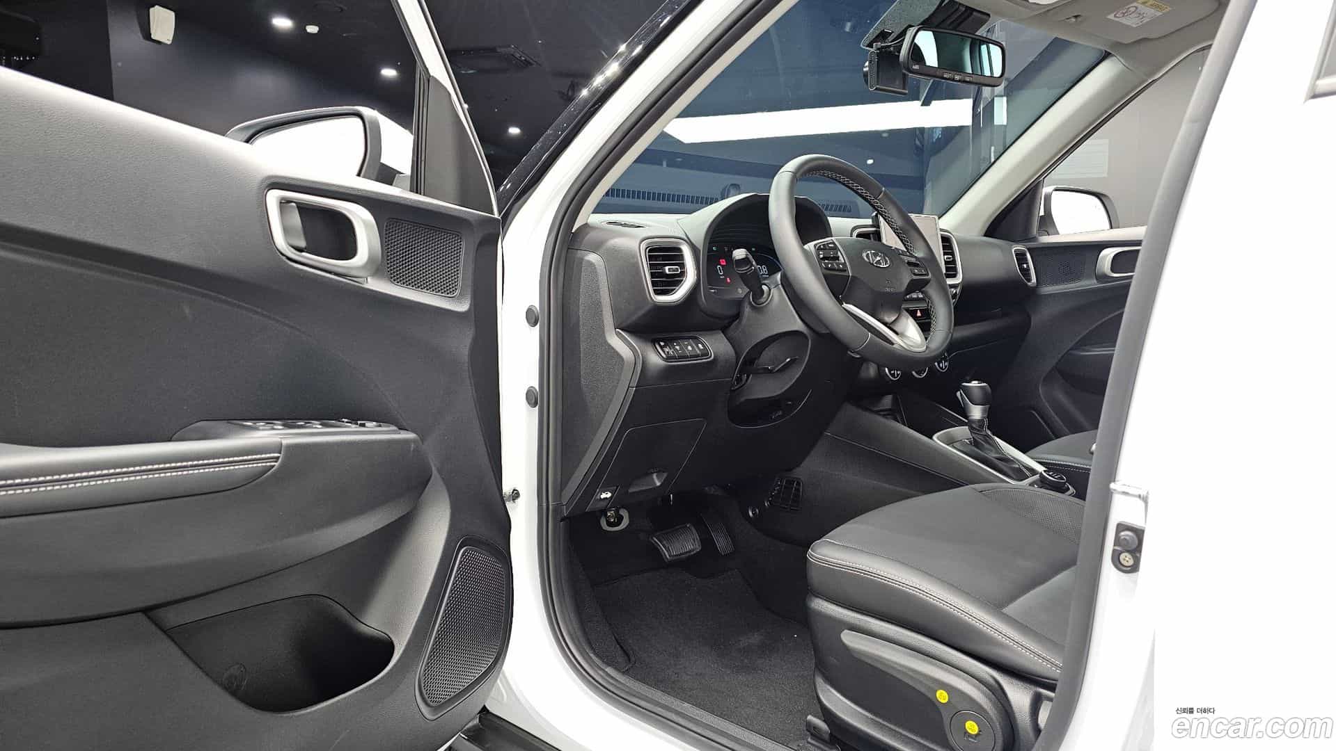 Venue Hyundai 2025.6-INNER-010