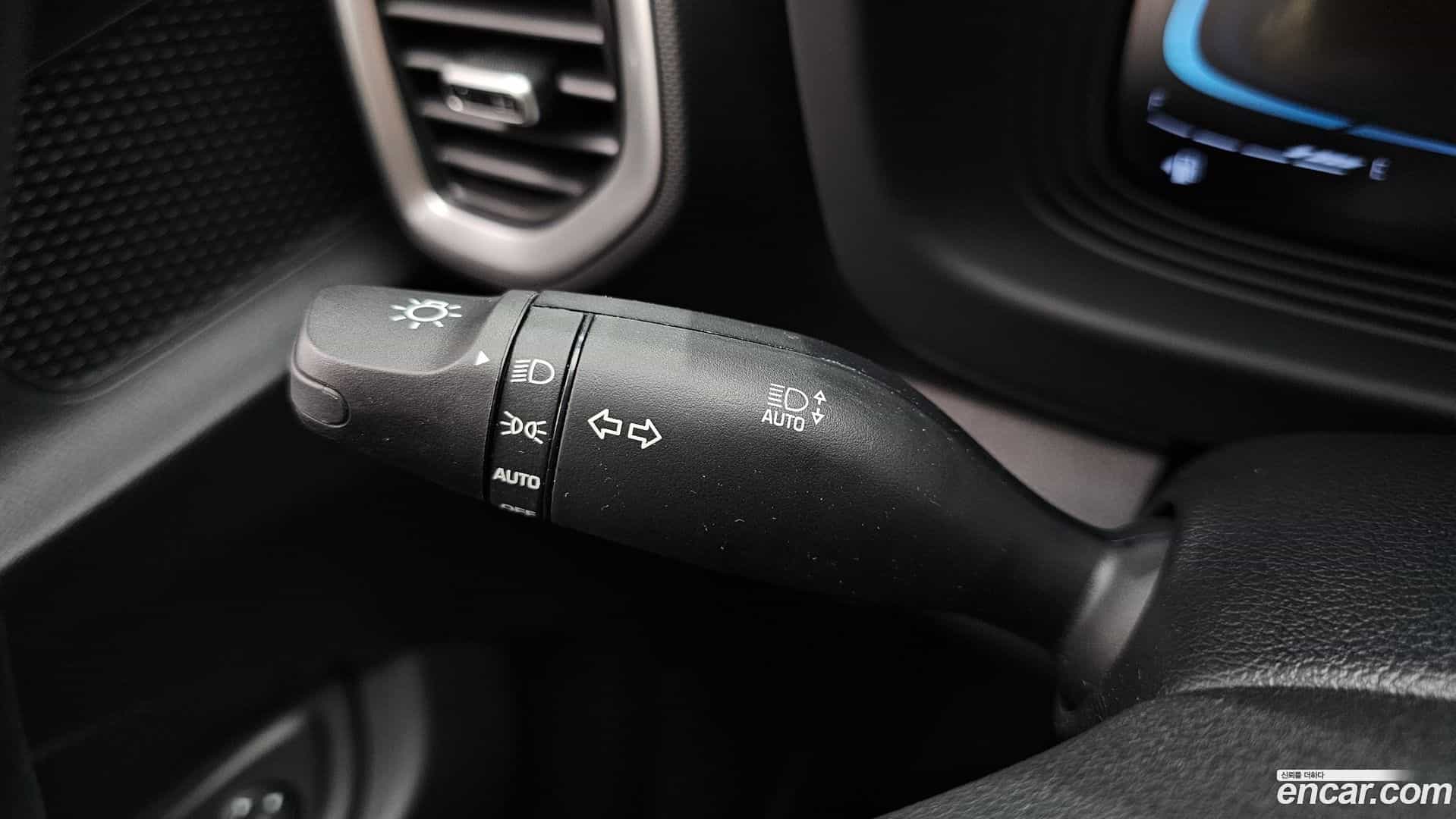 Venue Hyundai 2025.6-OPTION-044