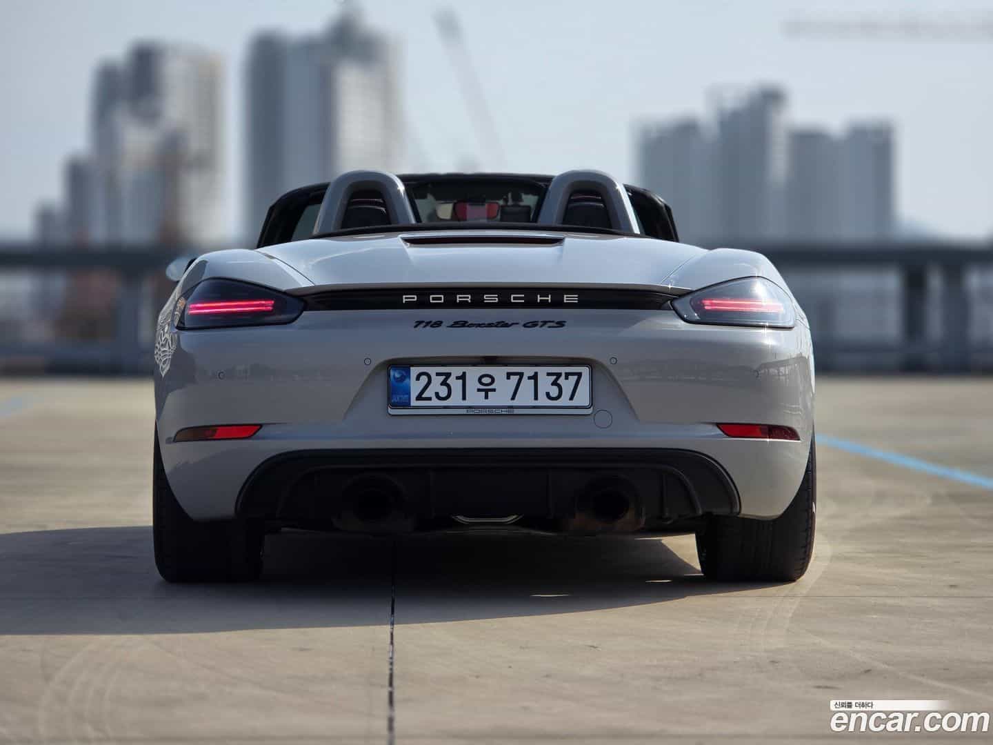 718 Porsche 2022.9-OUTER-006