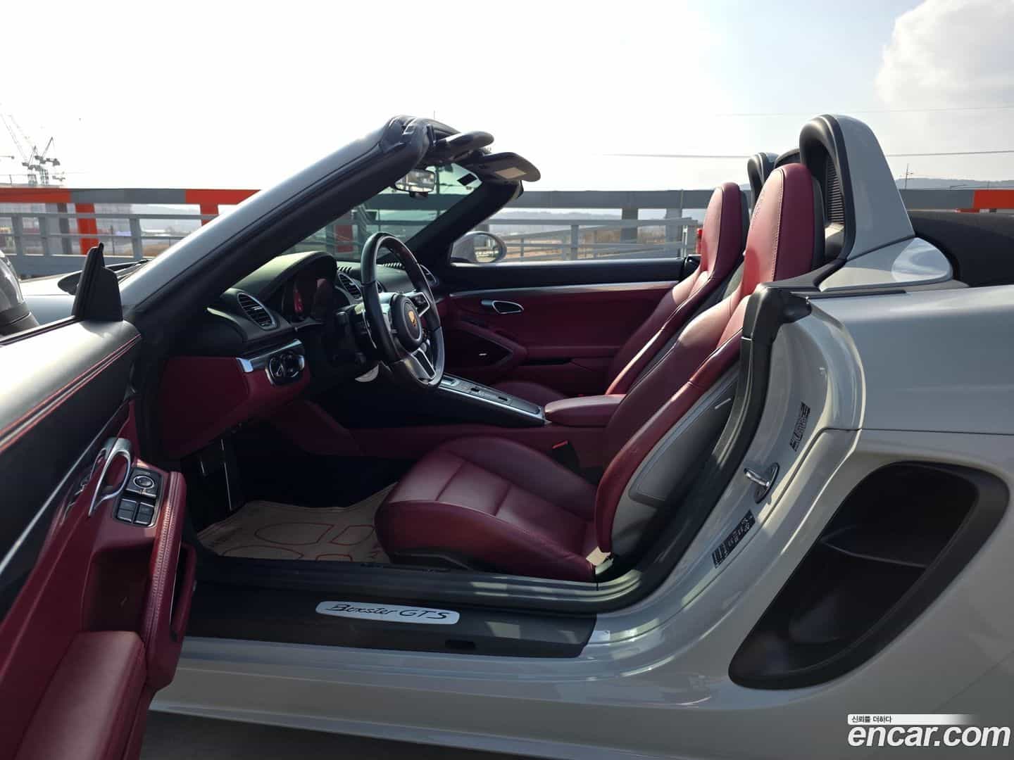718 Porsche 2022.9-INNER-009