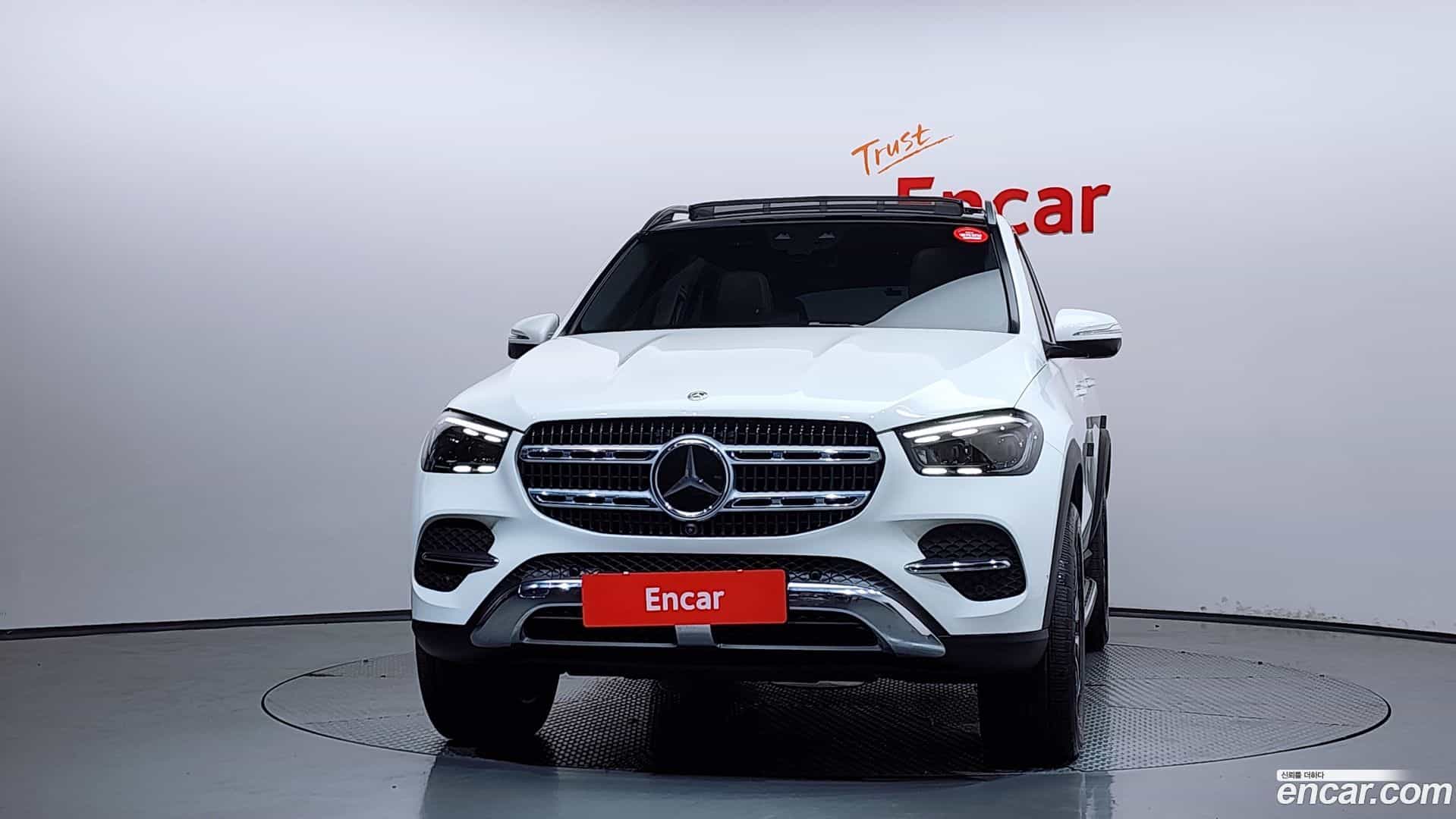 GLE-Class Mercedes-Benz 2024.8-OUTER-003