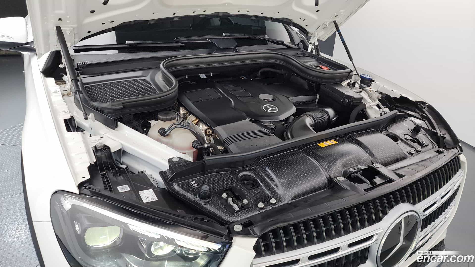 GLE-Class Mercedes-Benz 2024.8-OUTER-006