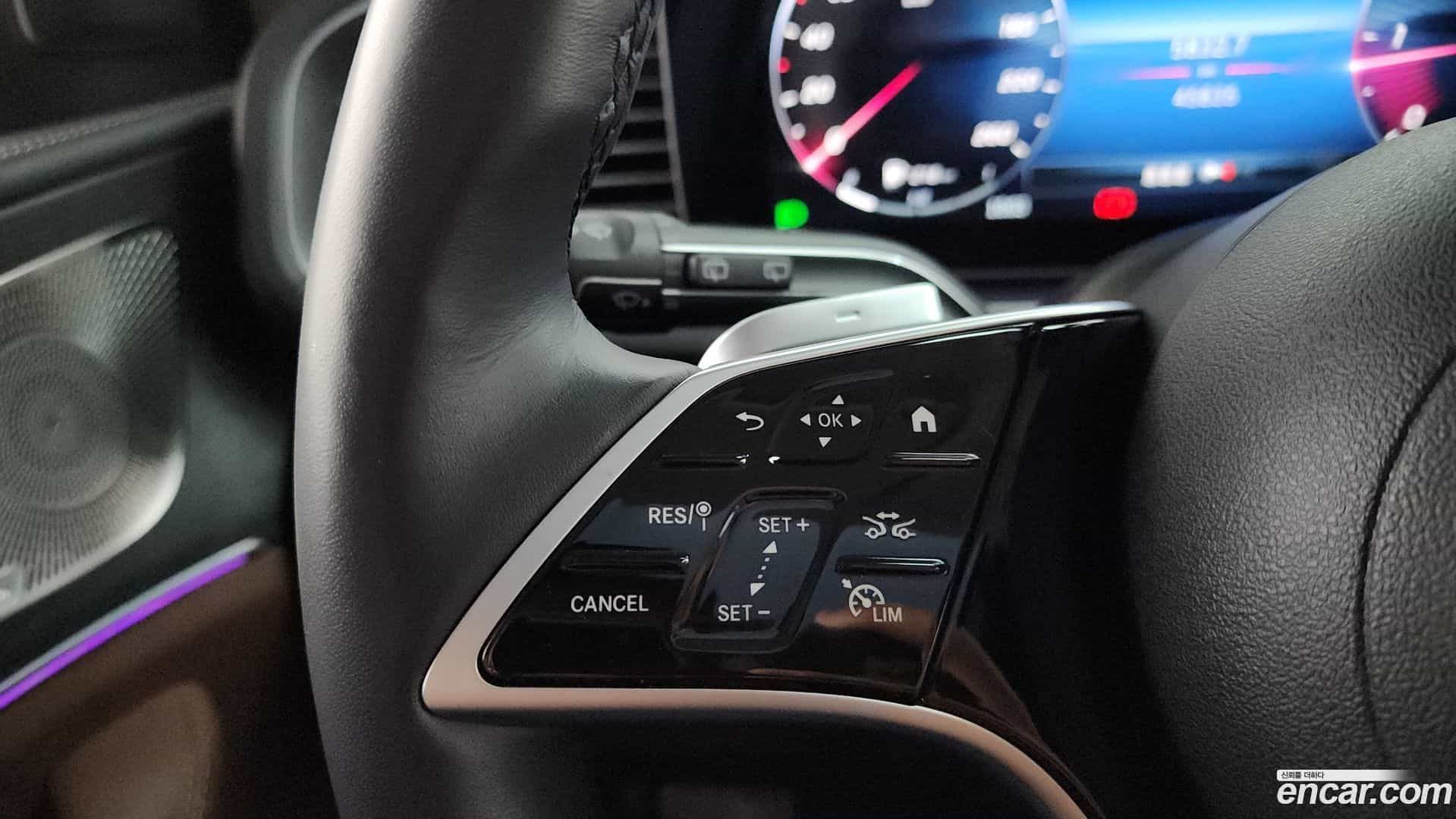 GLE-Class Mercedes-Benz 2024.8-OPTION-019