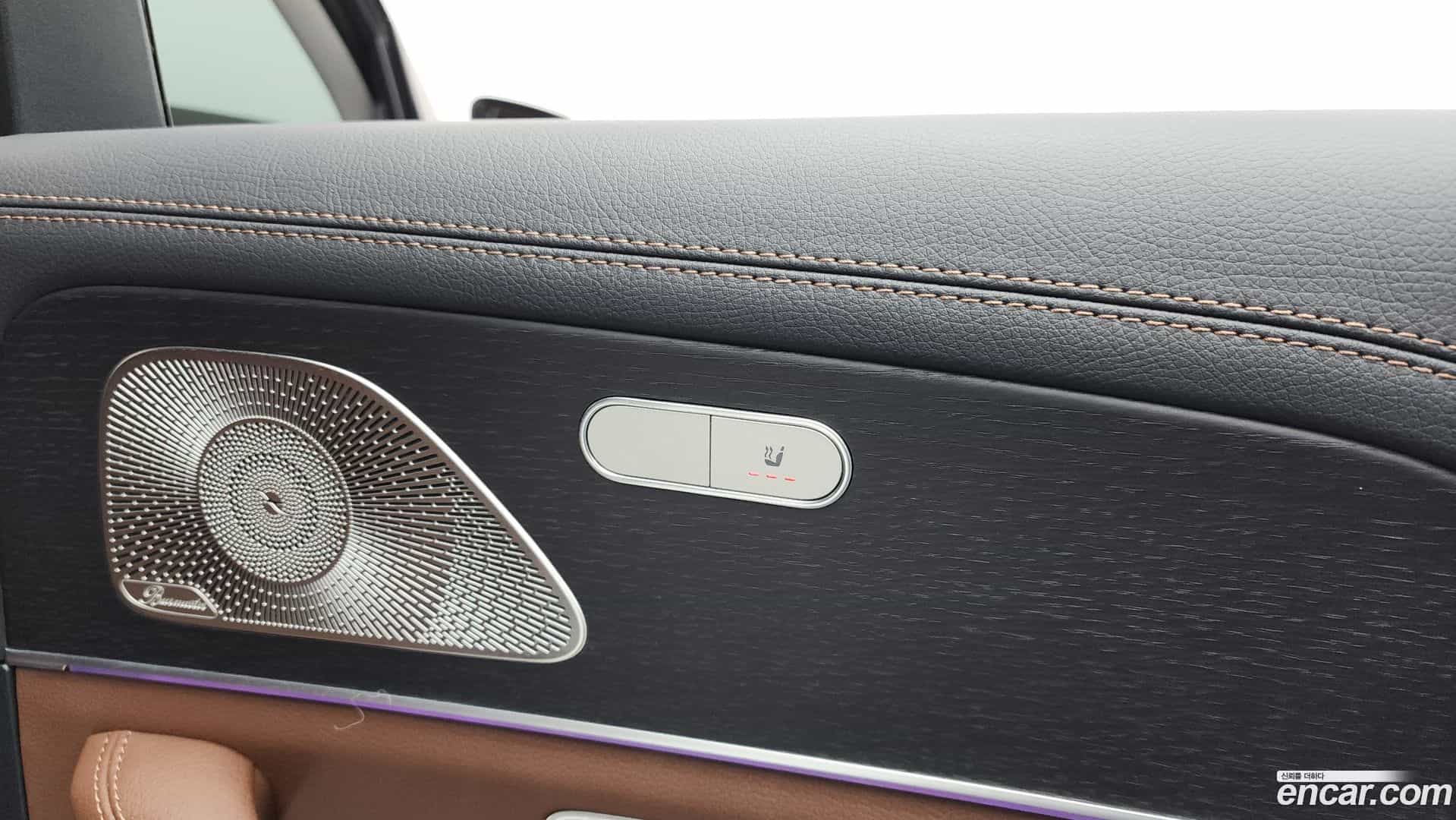 GLE-Class Mercedes-Benz 2024.8-OPTION-022